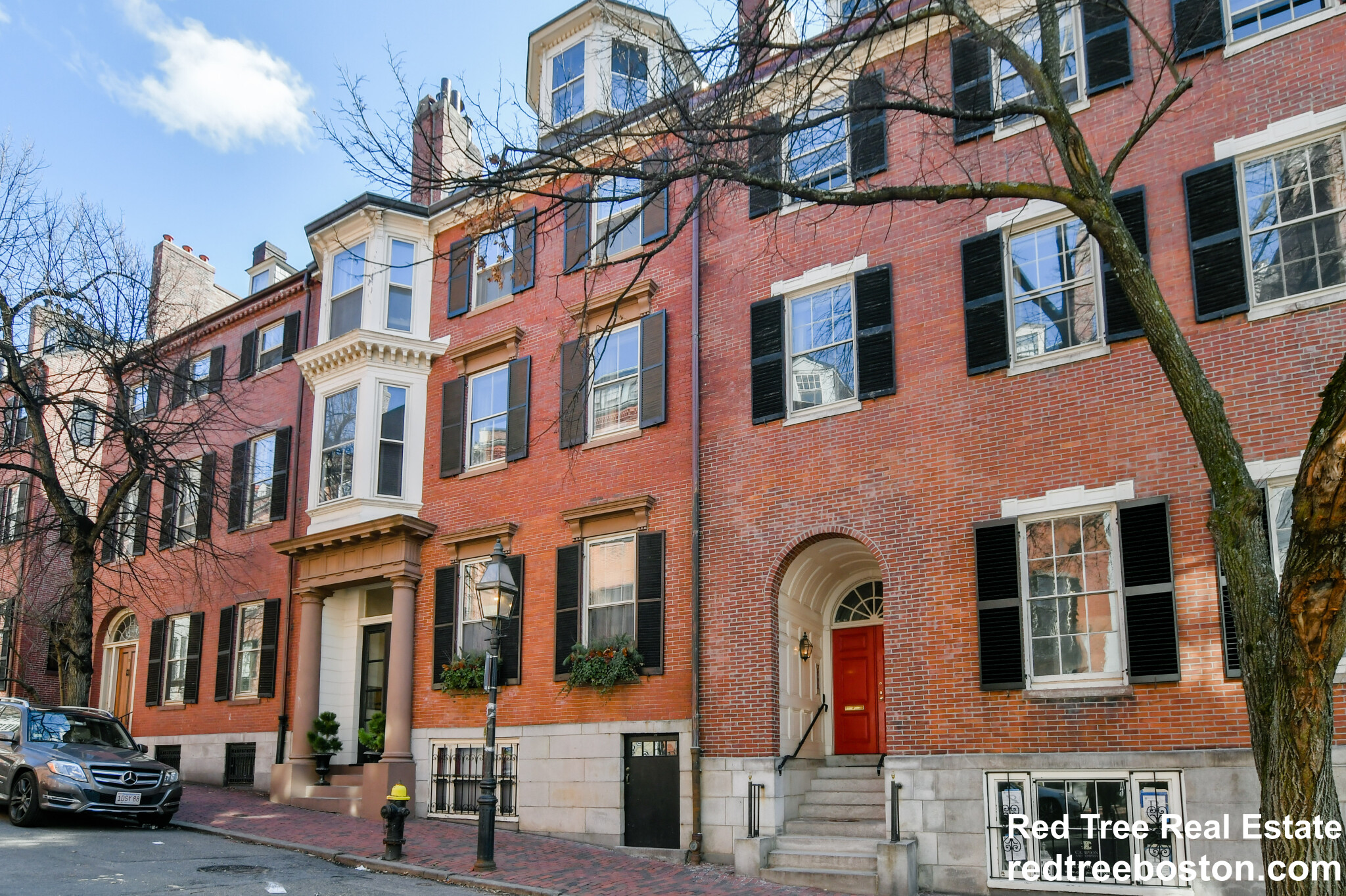 20 Chestnut St, Beacon Hill