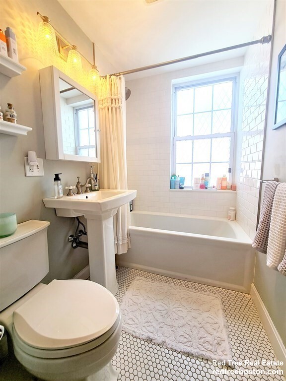 90 Kilsyth, Brighton