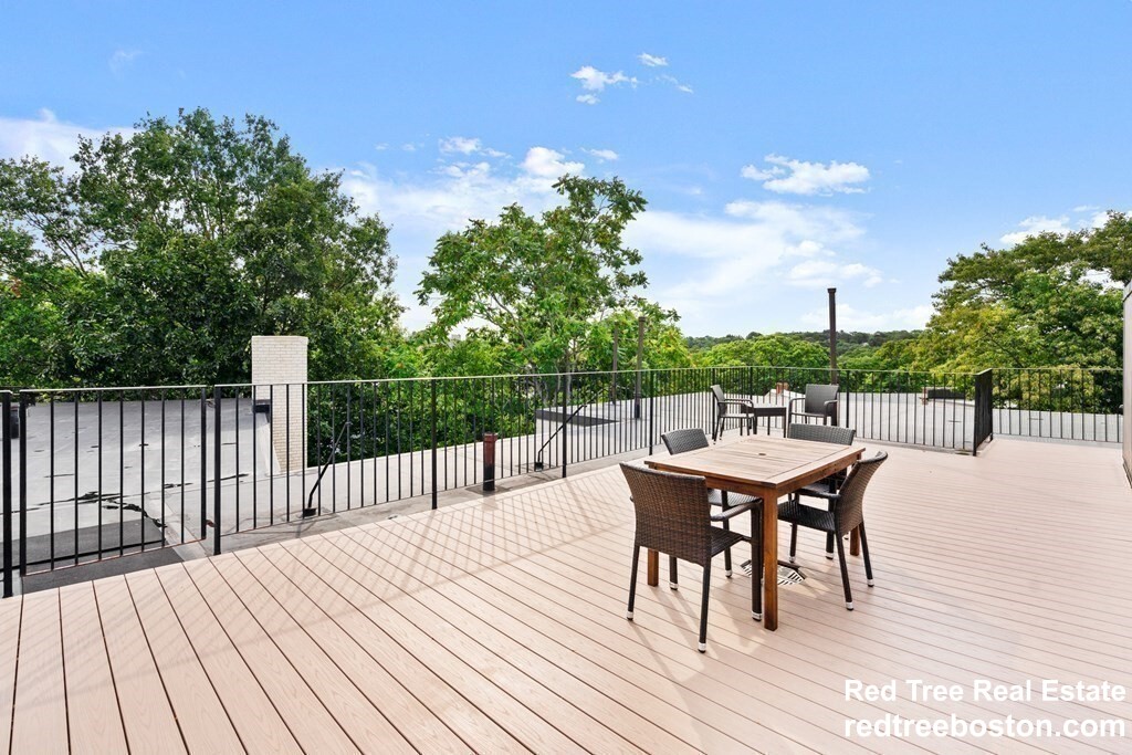 90 Kilsyth, Brighton