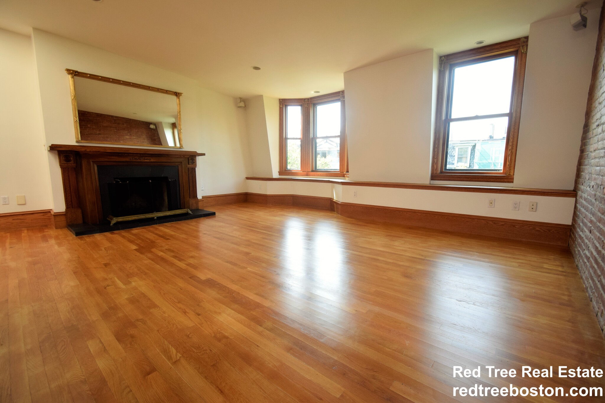 17 Holyoke St, South End