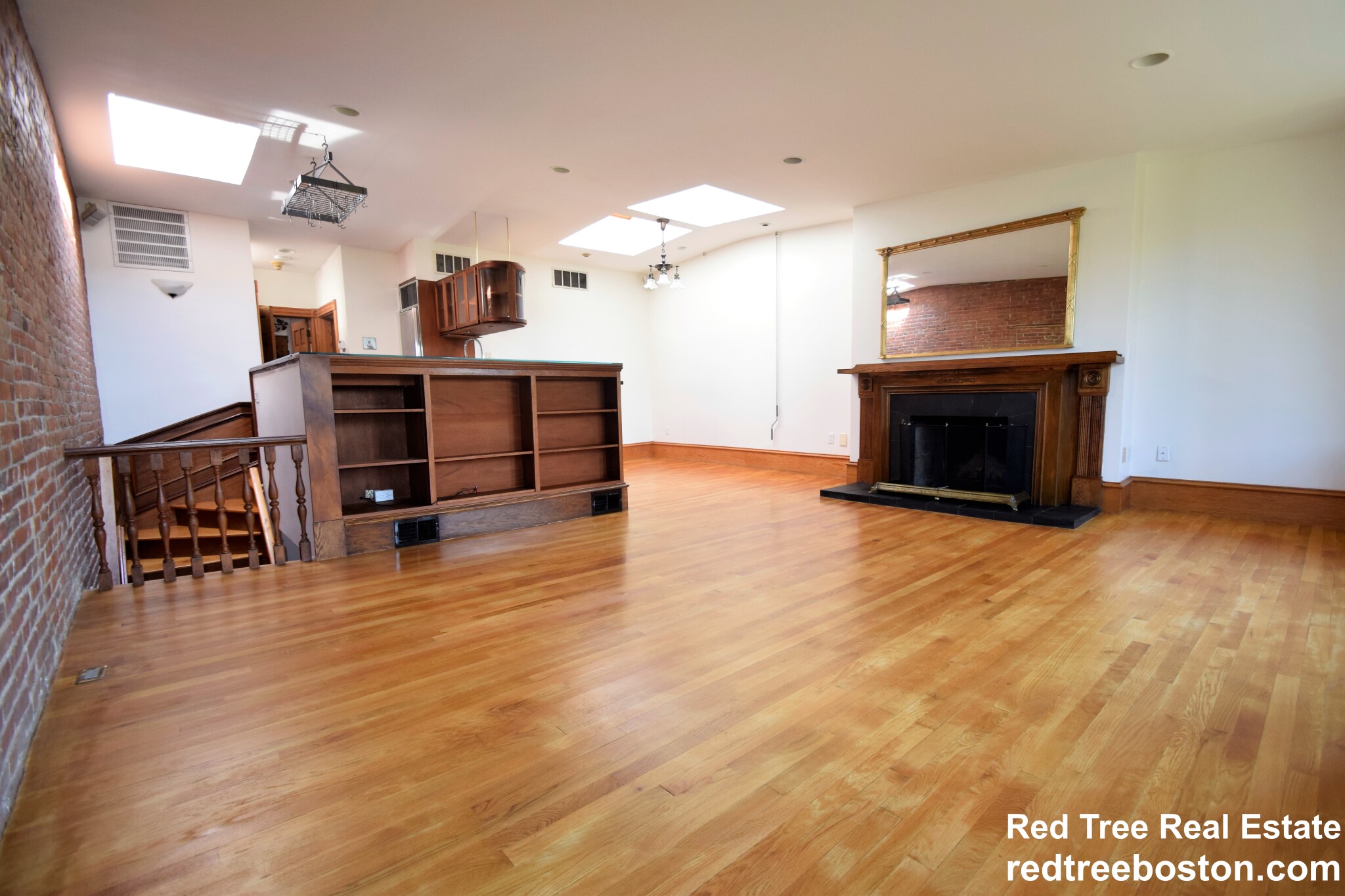 17 Holyoke St, South End