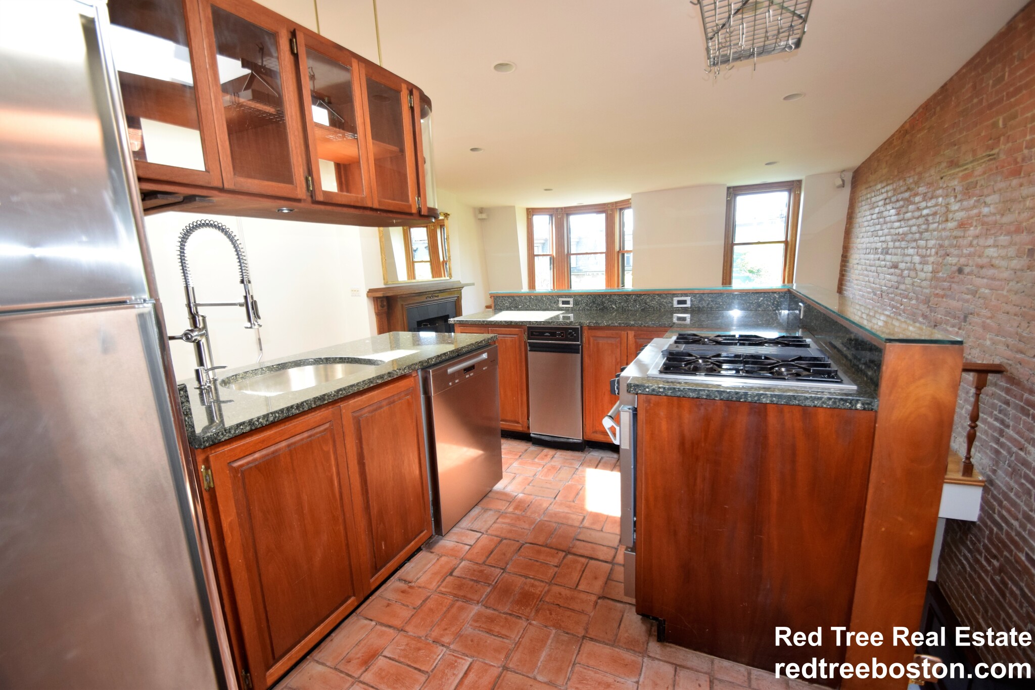 17 Holyoke St, South End