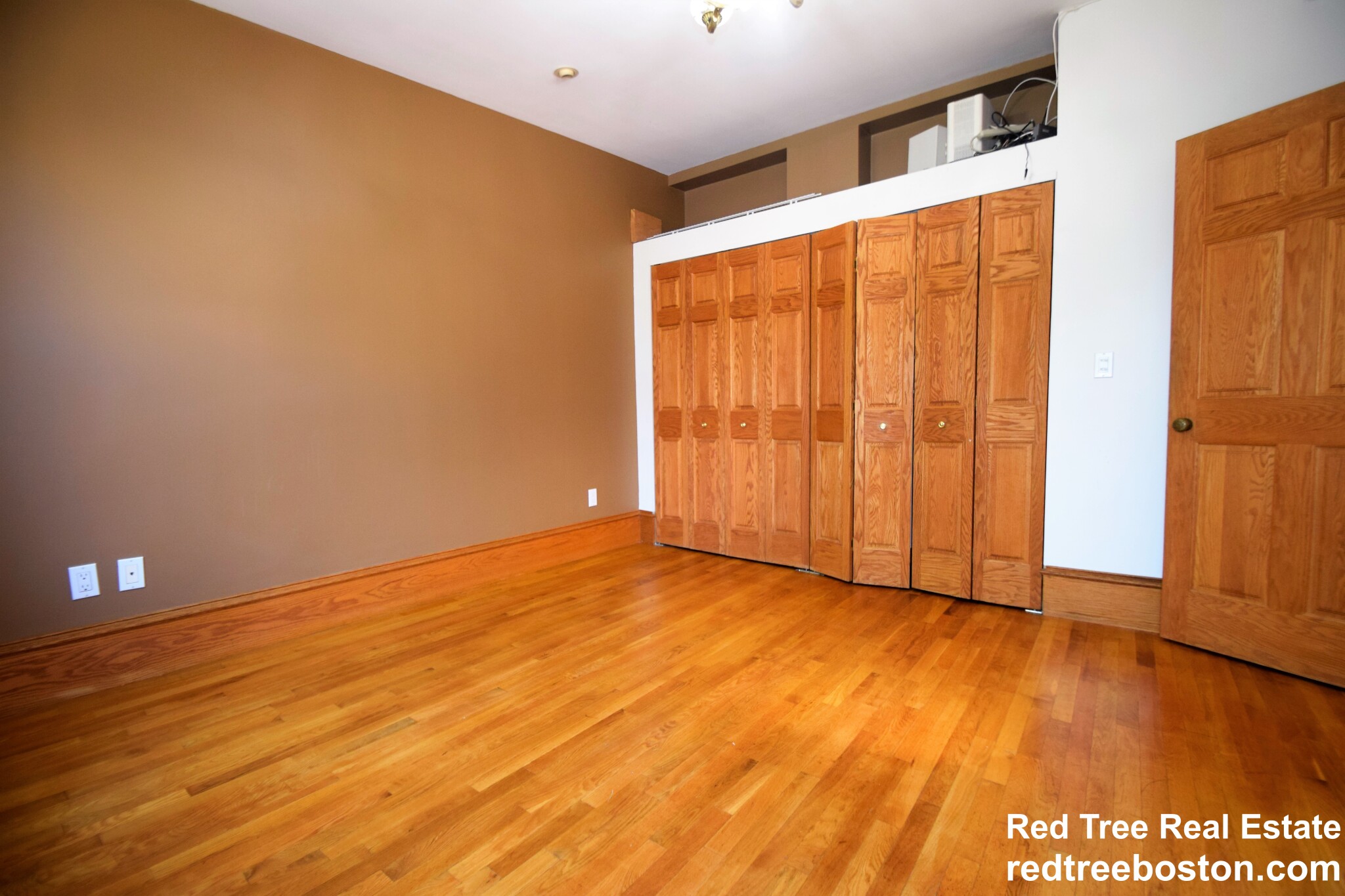 17 Holyoke St, South End