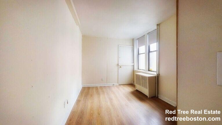 1135 Commonwealth Ave, Allston