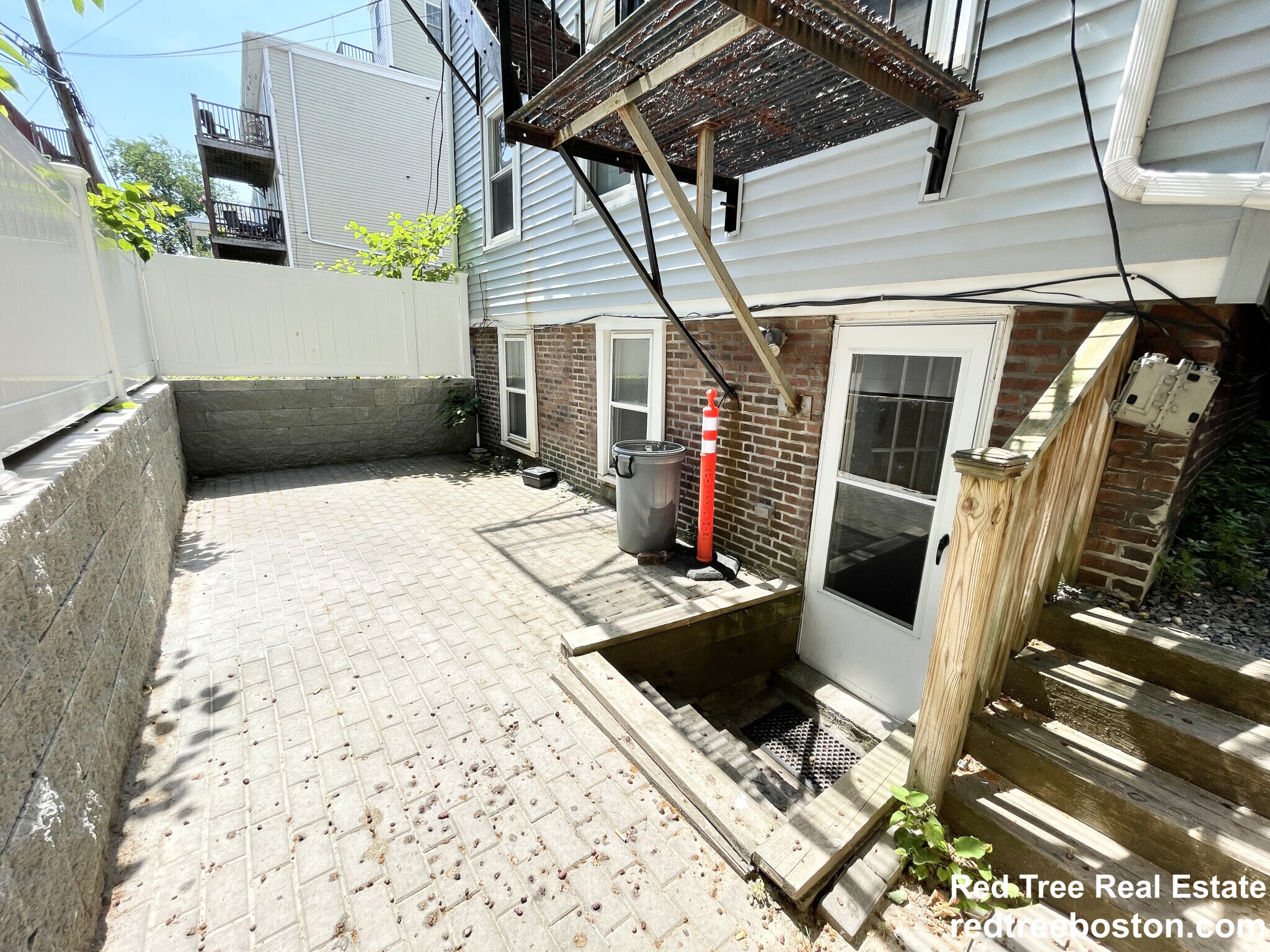 174 Bolton St, South Boston