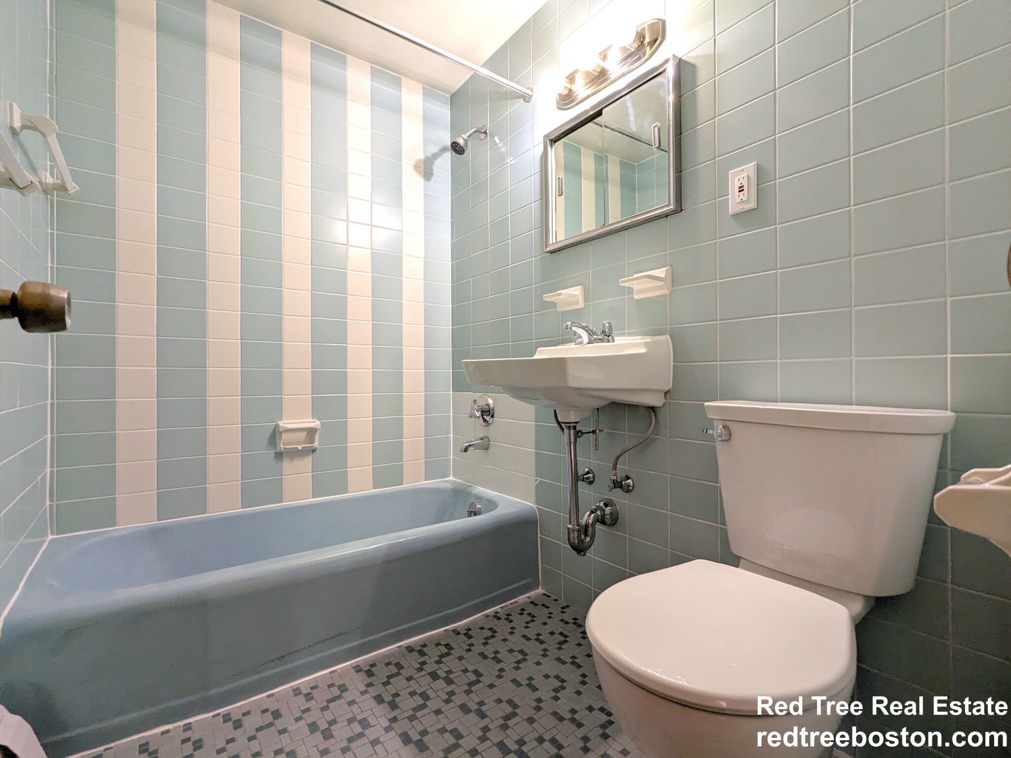 2018 Commonwealth Ave, Brighton