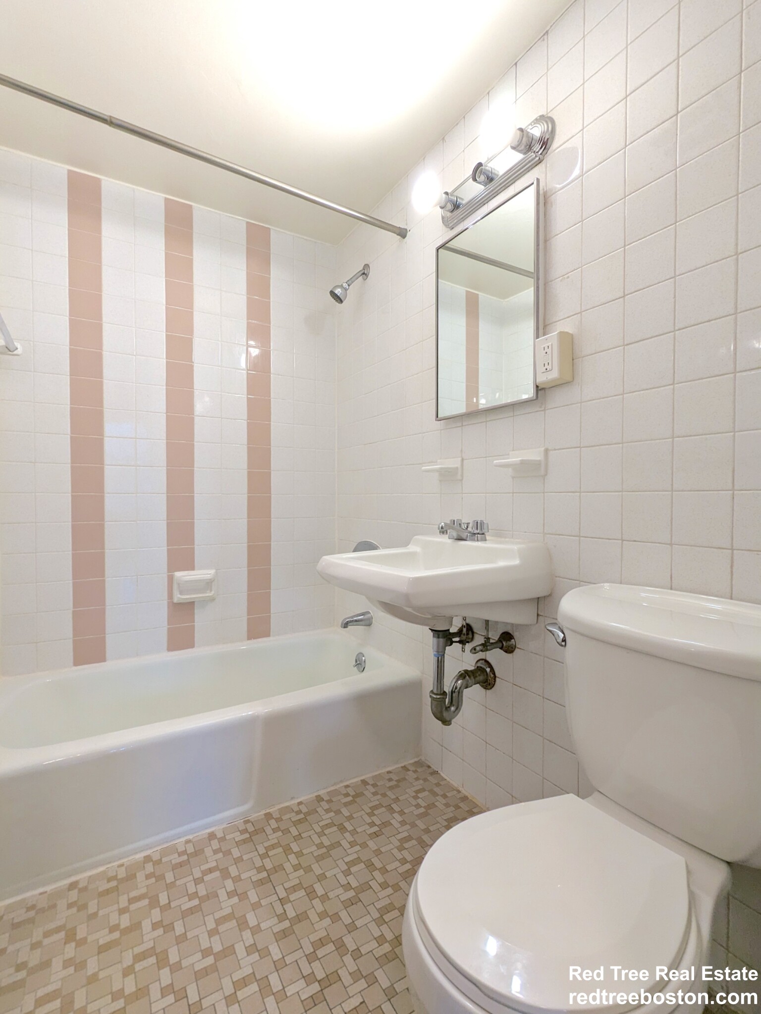 62 South Huntington Ave, Jamaica Plain