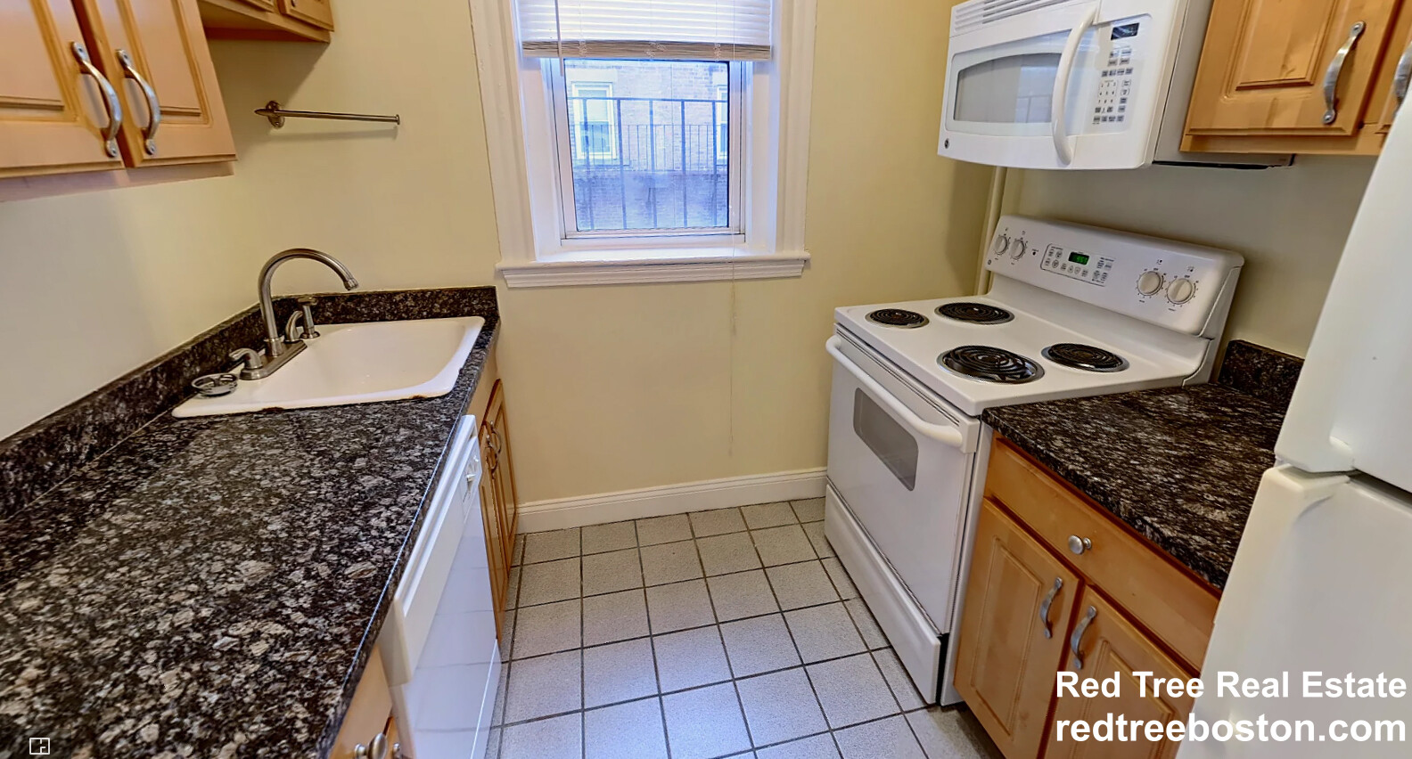 120 Peterborough St, Fenway