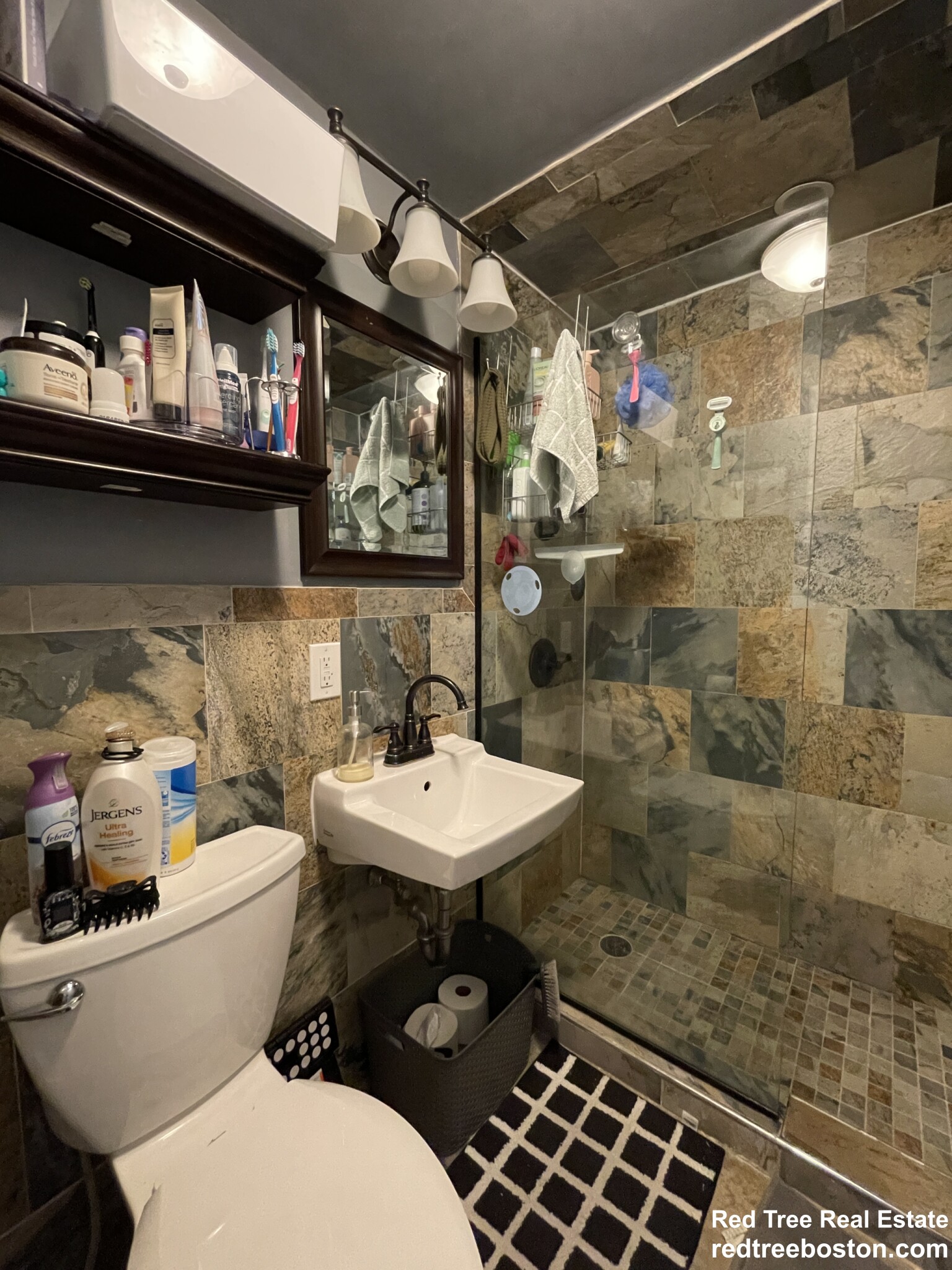 914 Beacon St, Fenway