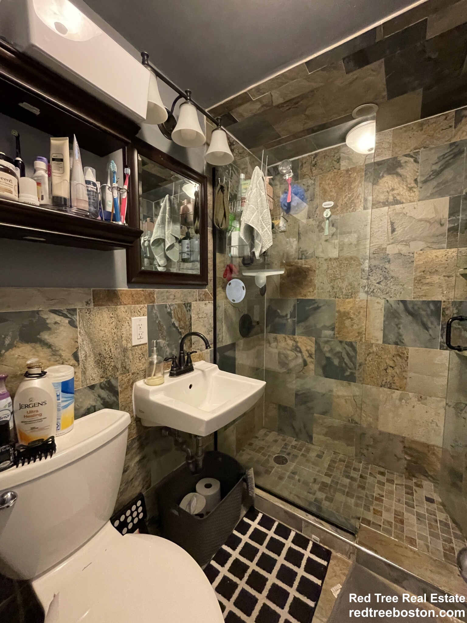 914 Beacon St, Fenway