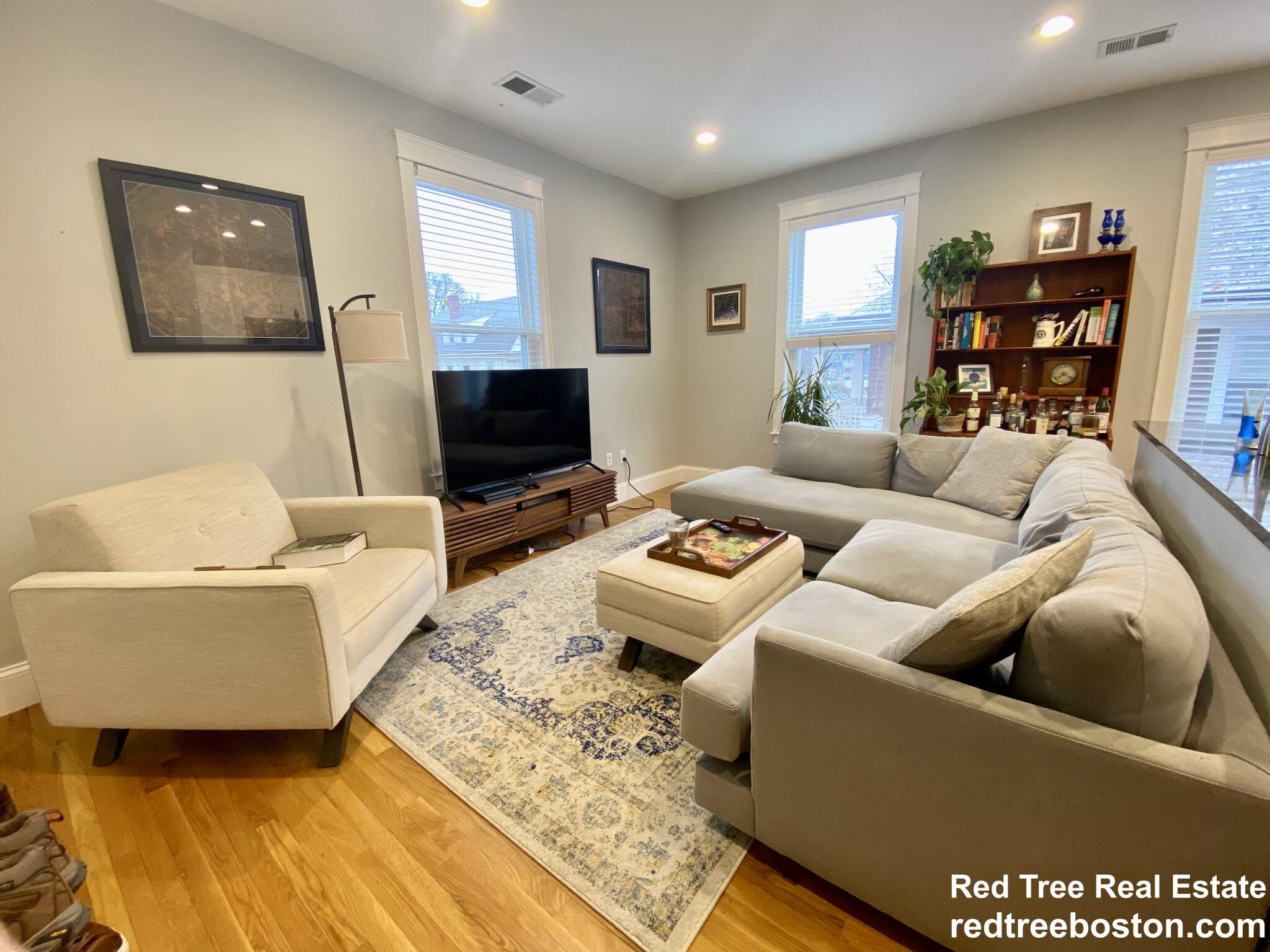 405 South Huntington Ave, Jamaica Plain