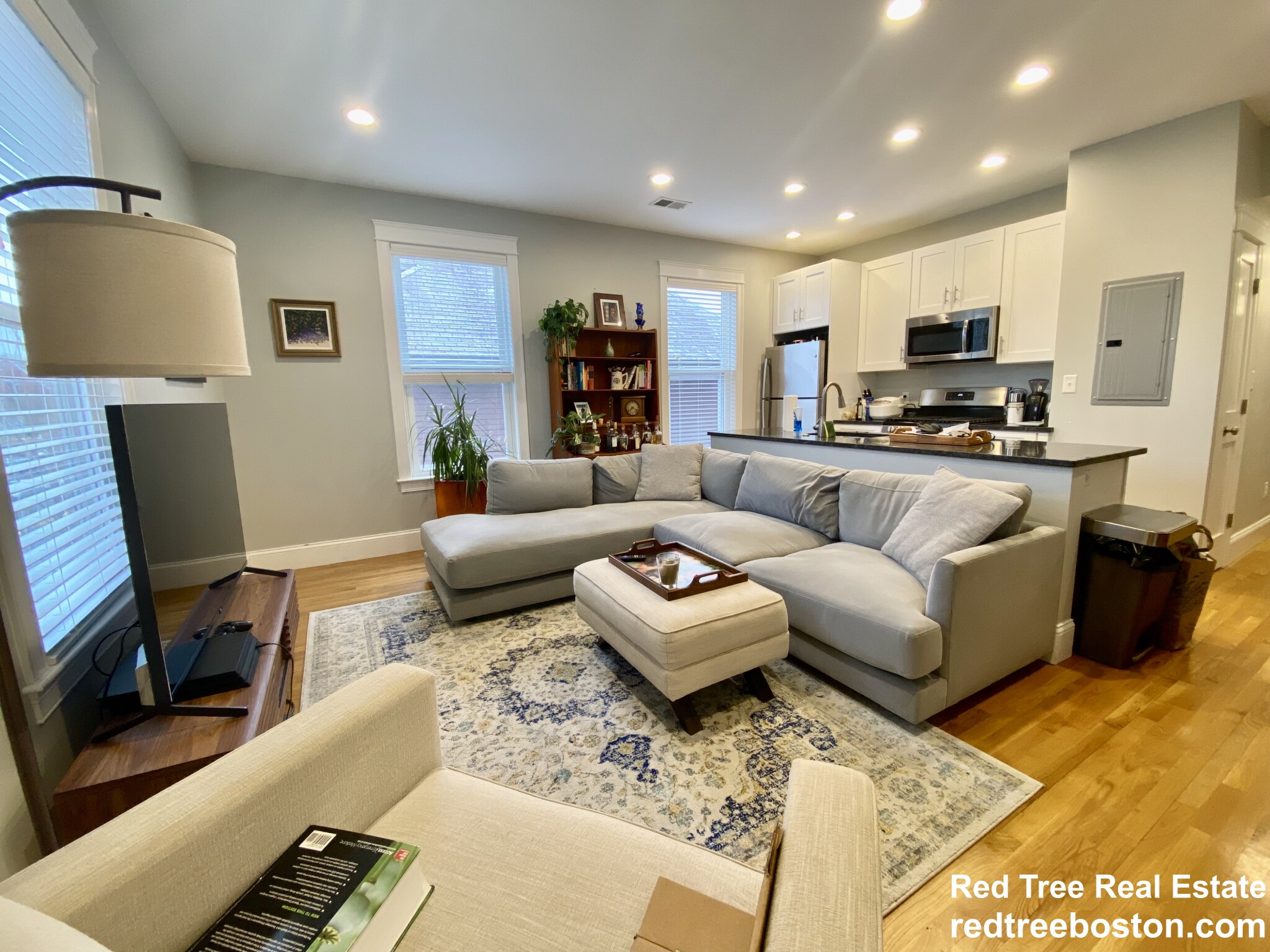 405 South Huntington Ave, Jamaica Plain