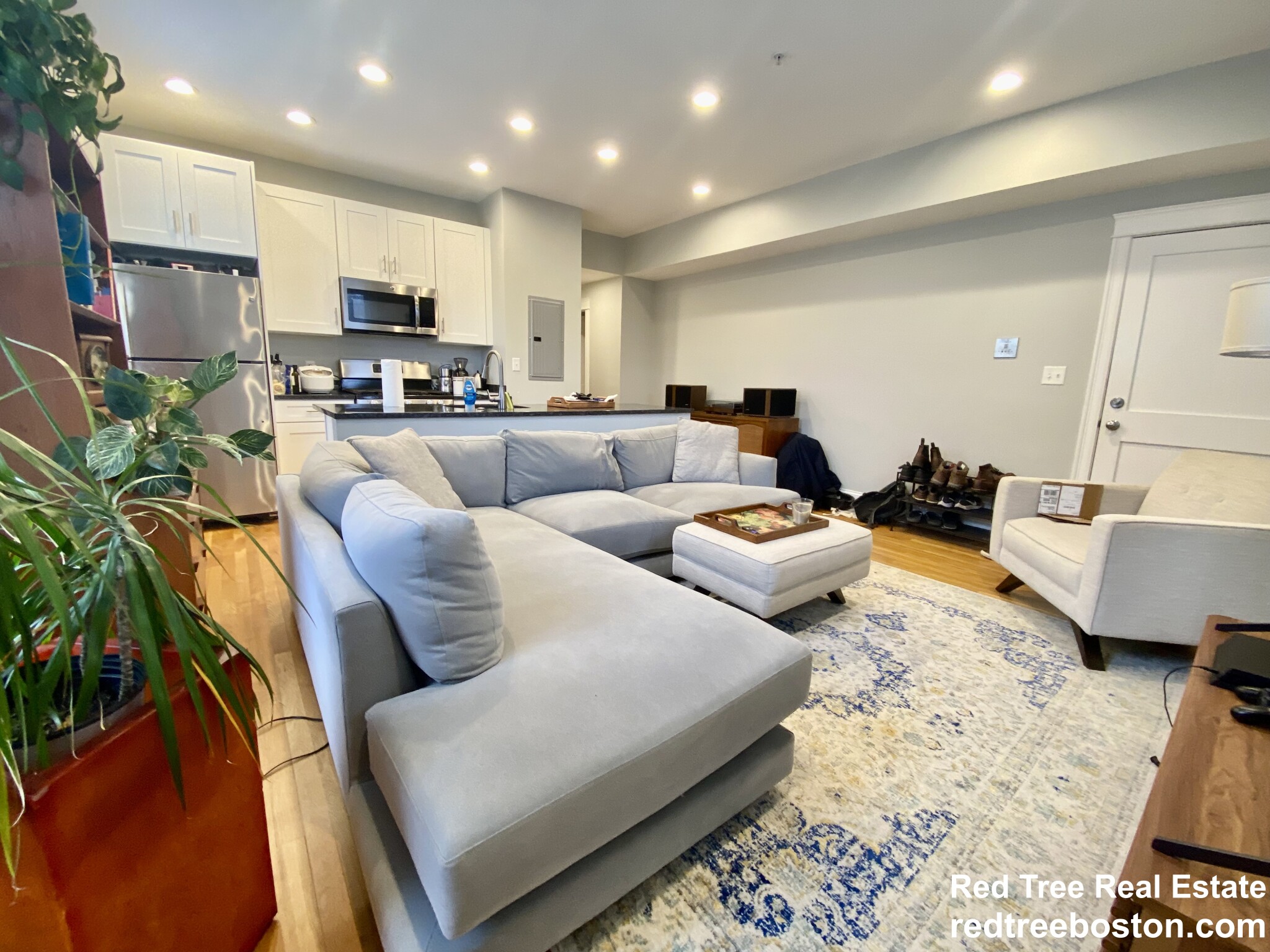 405 South Huntington Ave, Jamaica Plain