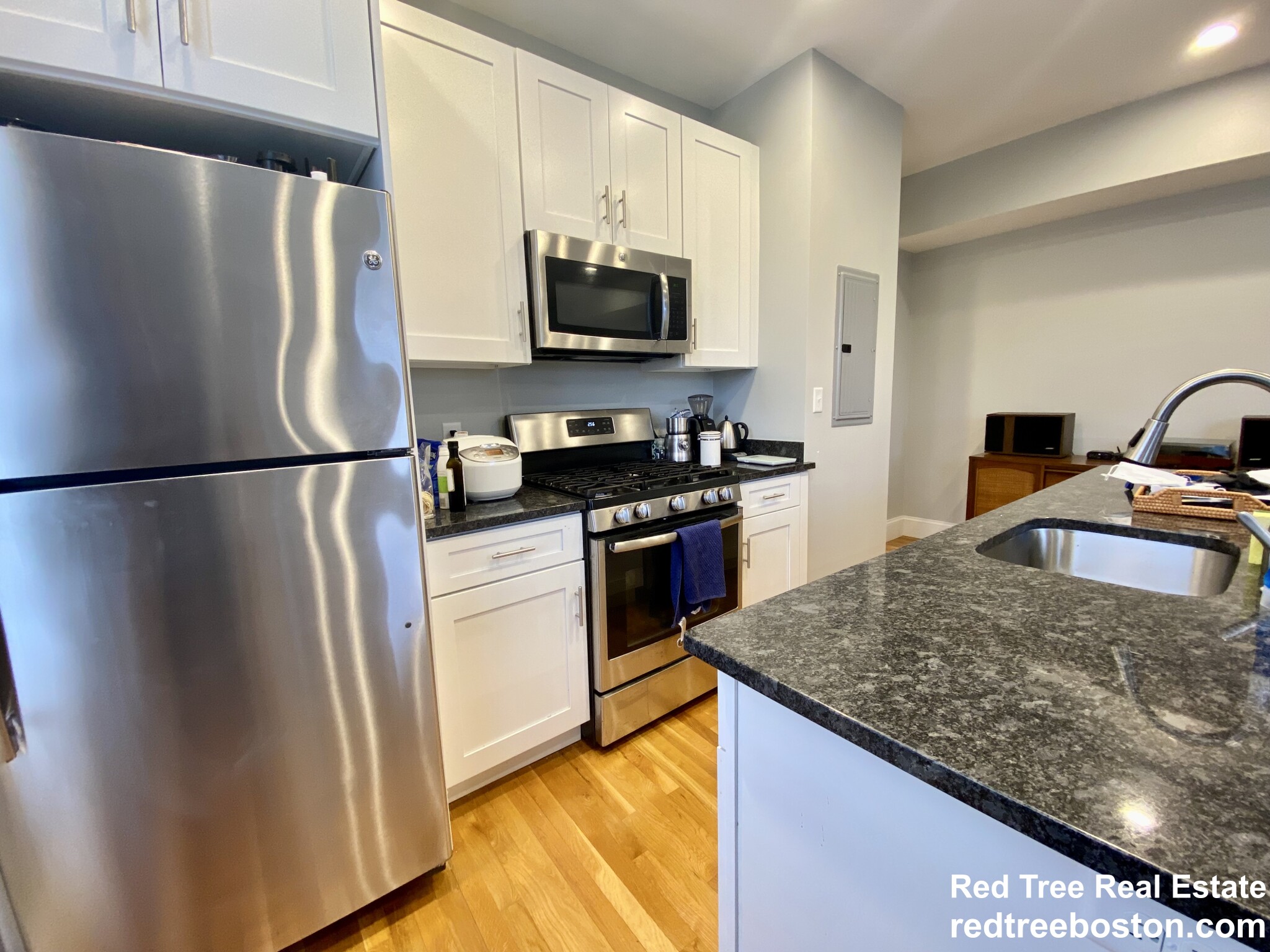 405 South Huntington Ave, Jamaica Plain