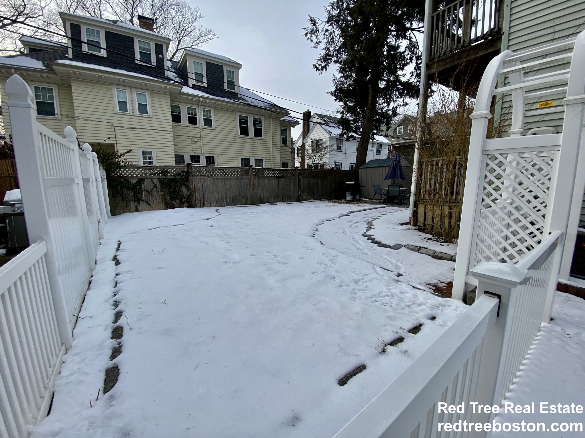 39 Goldsmith St, Jamaica Plain