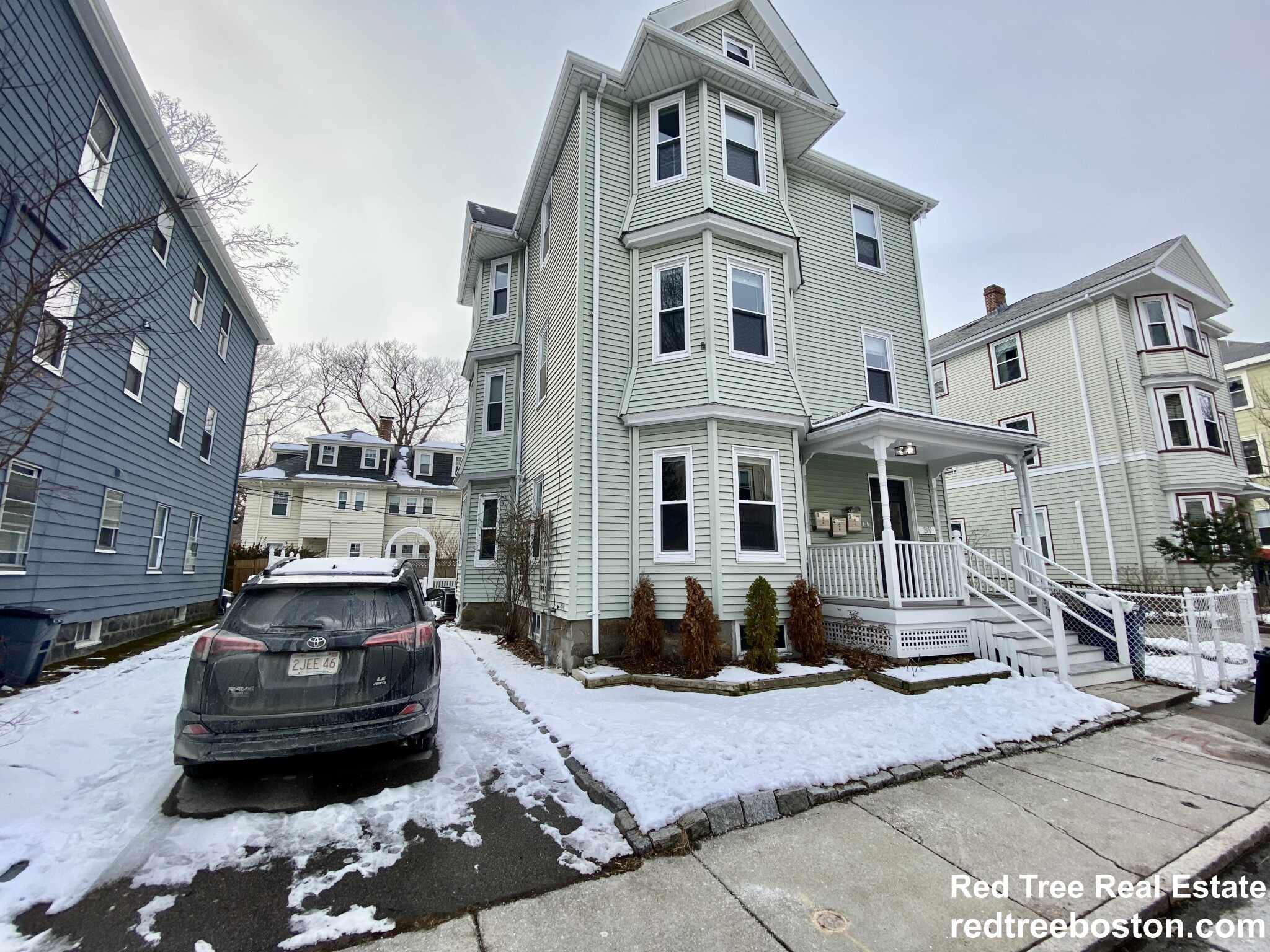 39 Goldsmith St, Jamaica Plain