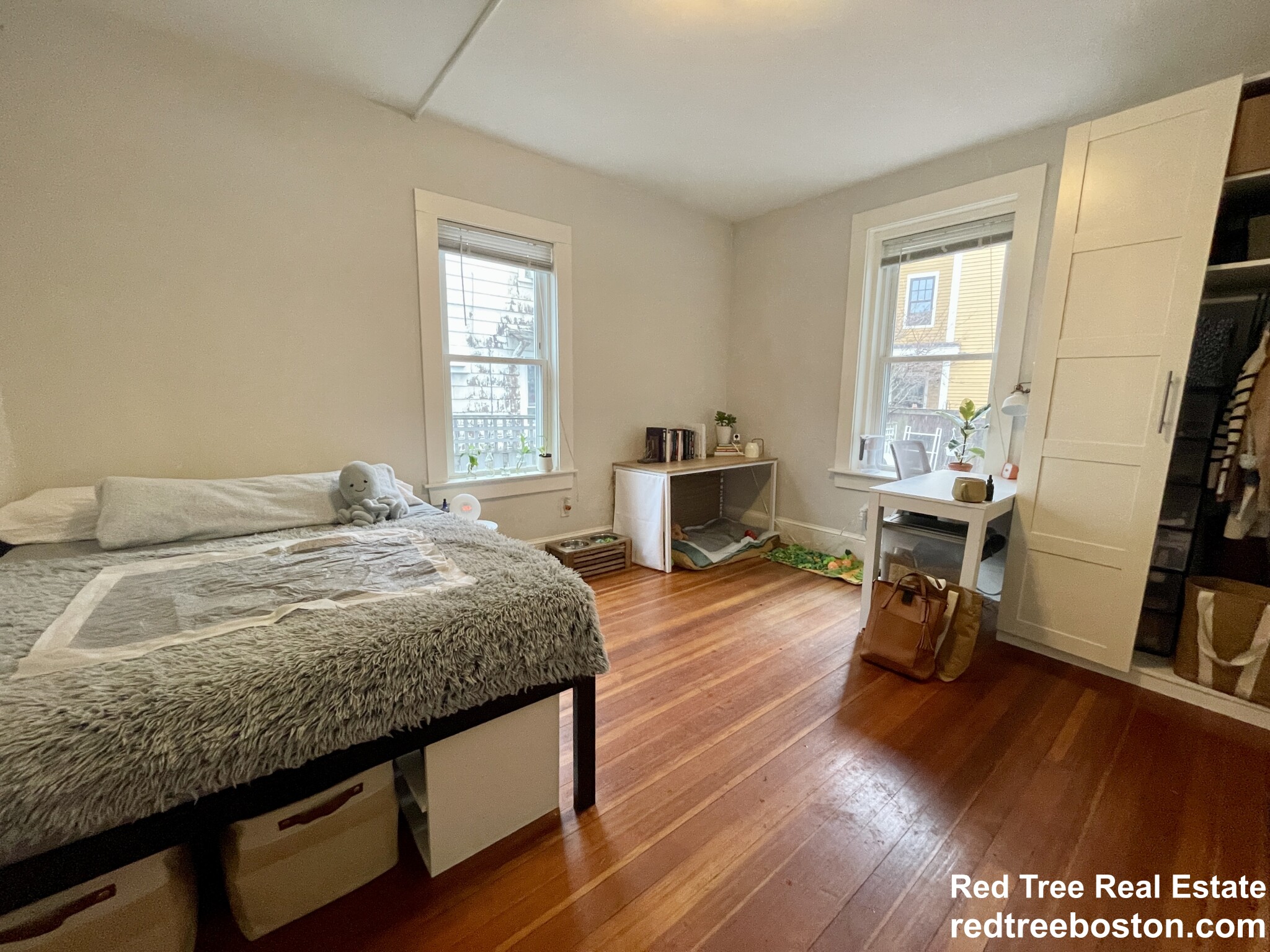 5 Riverside Rd, Cambridgeport