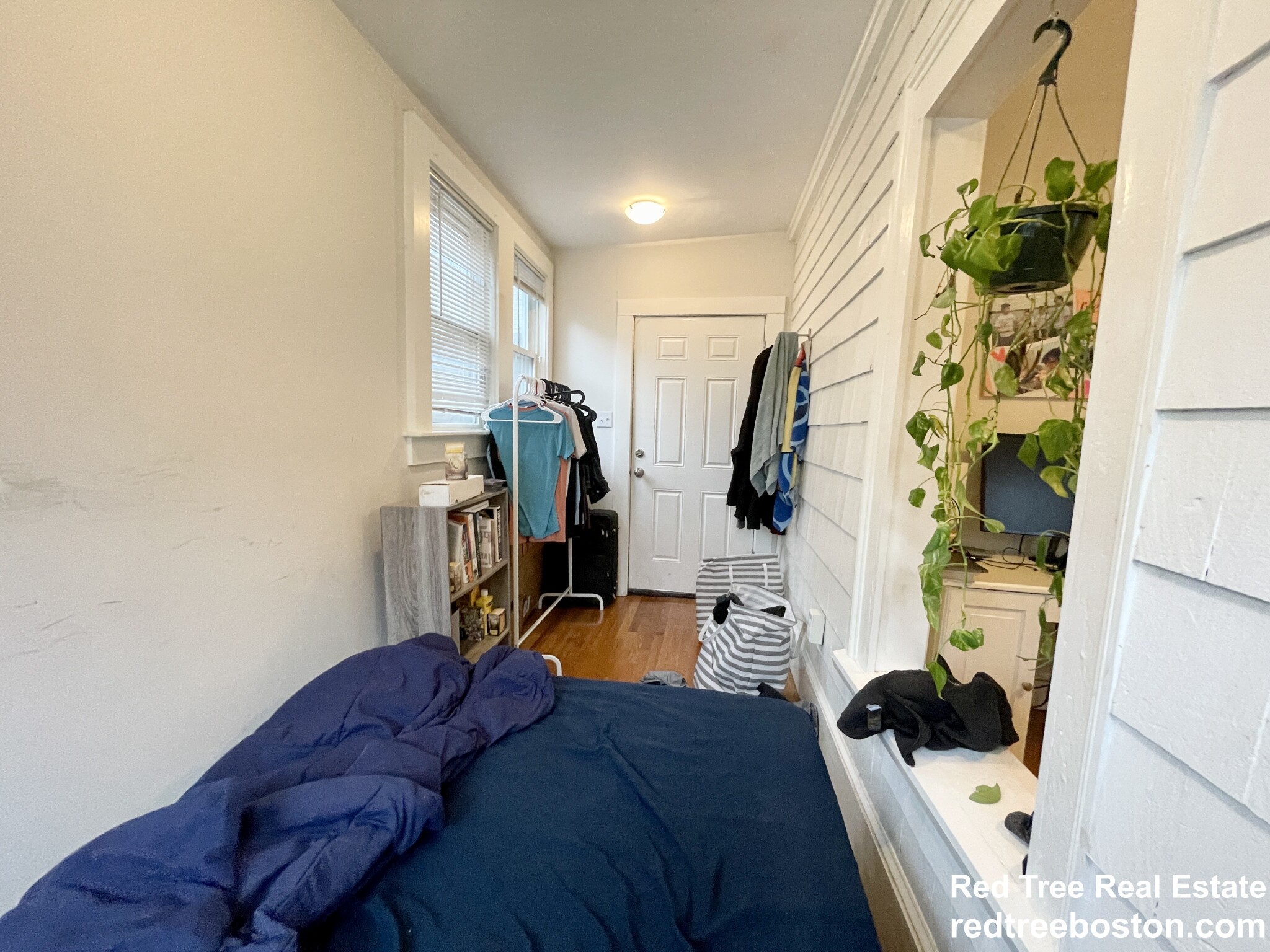 5 Riverside Rd, Cambridgeport
