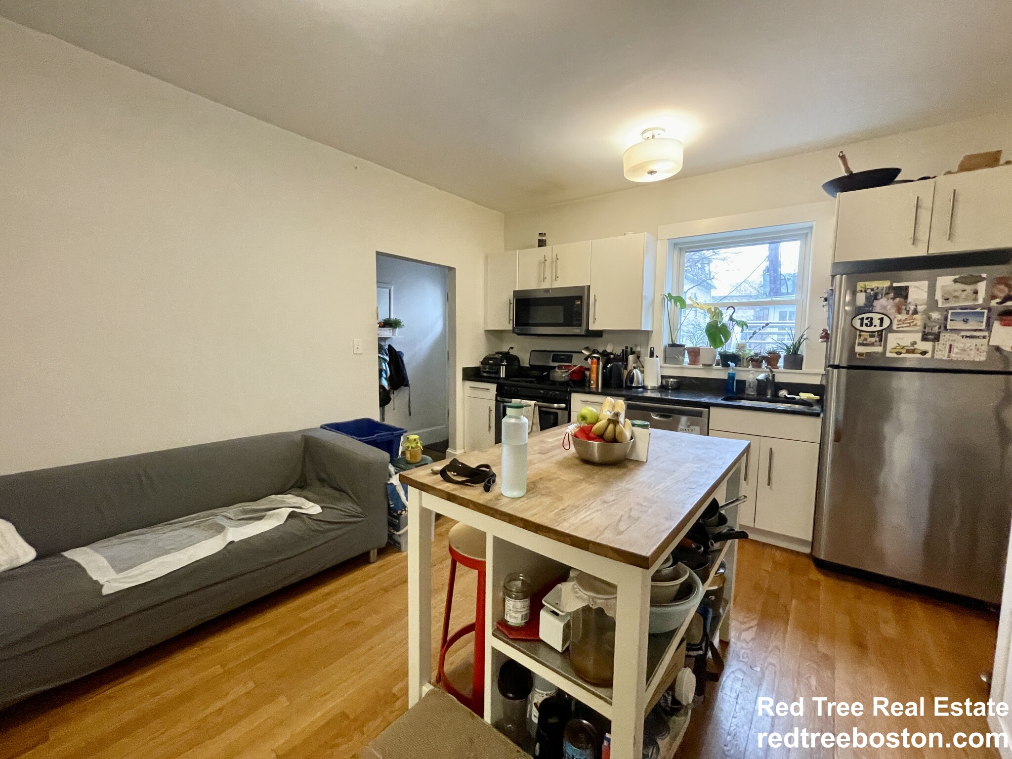 5 Riverside Rd, Cambridgeport