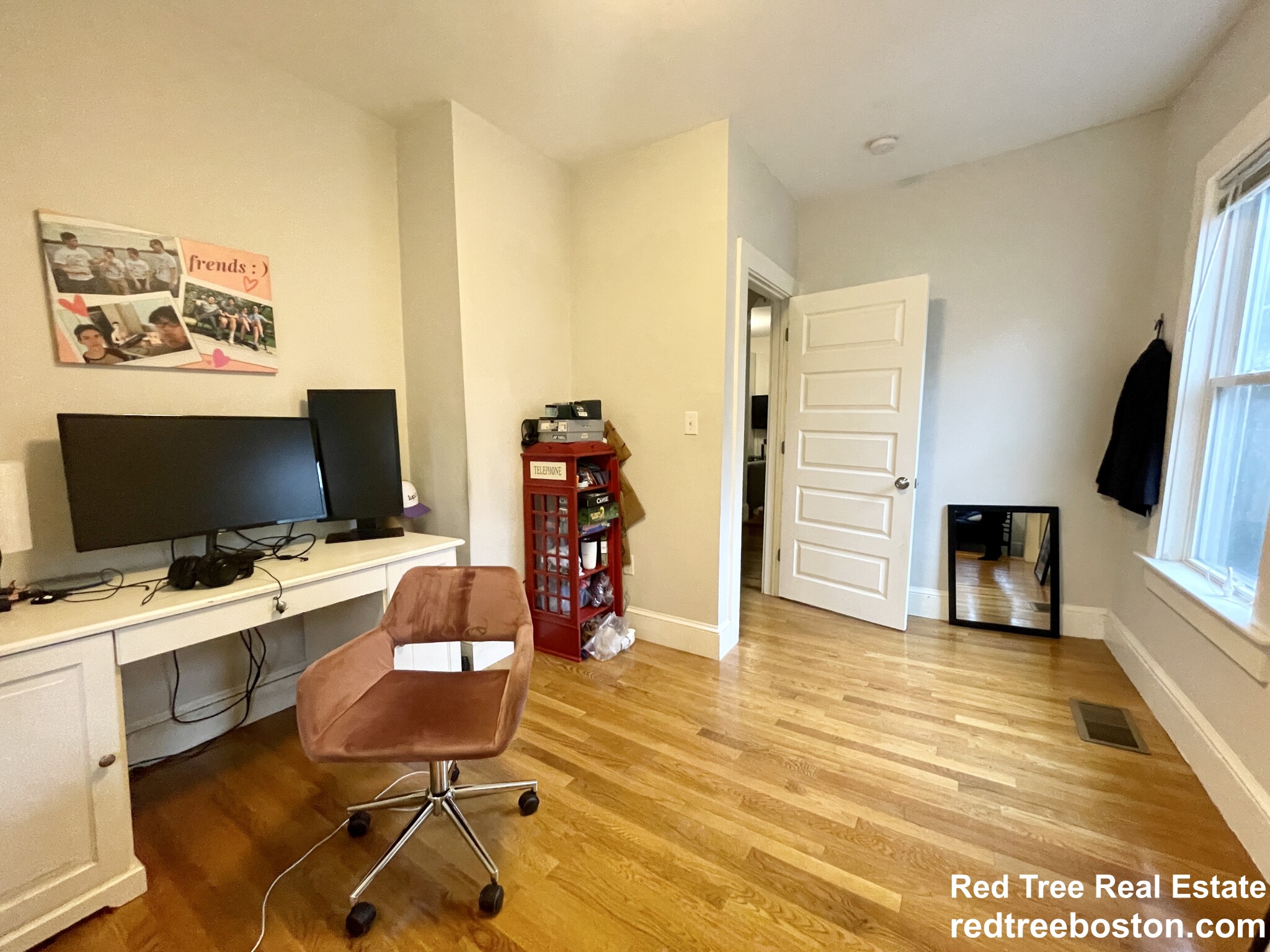 5 Riverside Rd, Cambridgeport