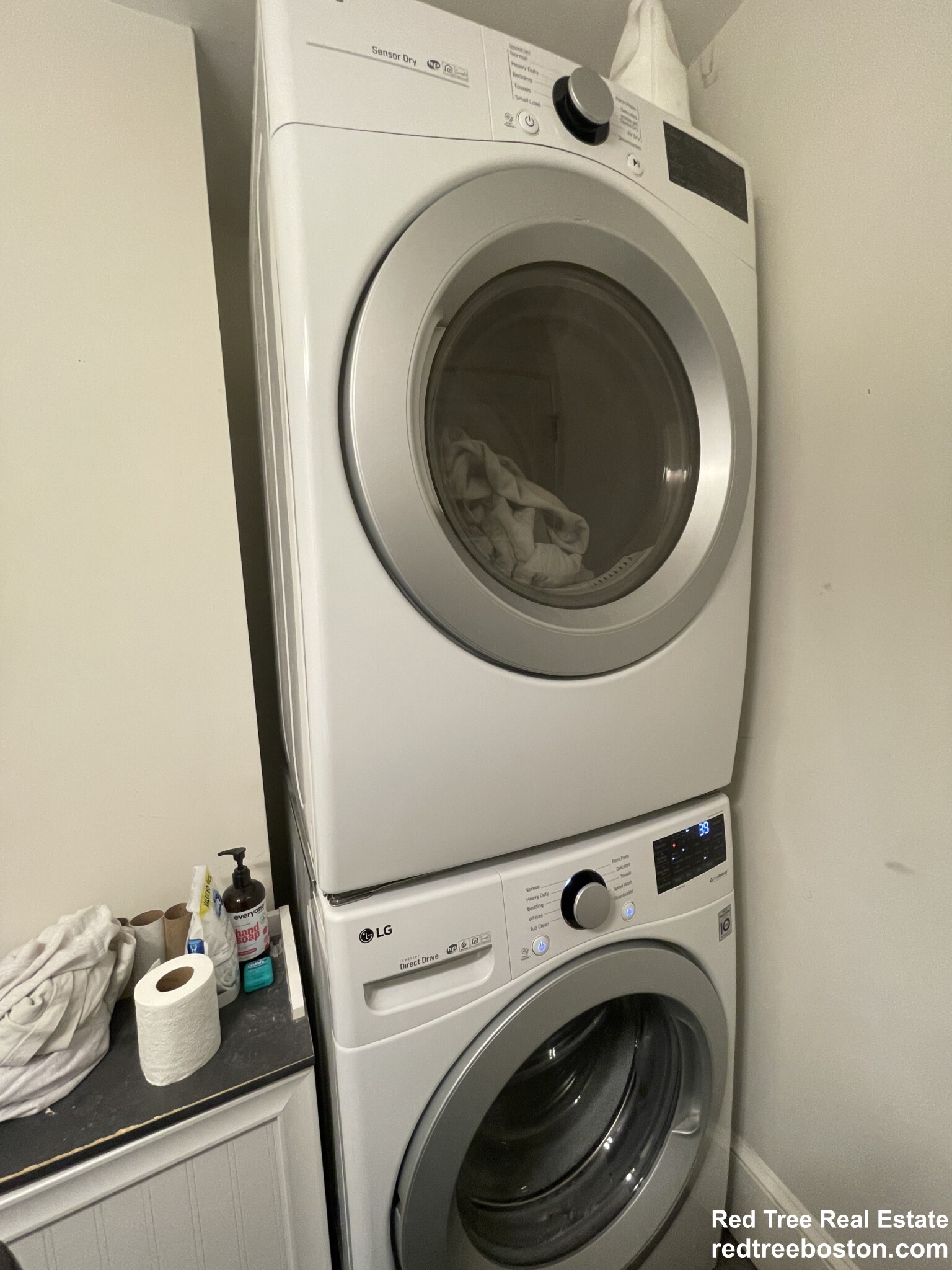 5 Riverside Rd, Cambridgeport