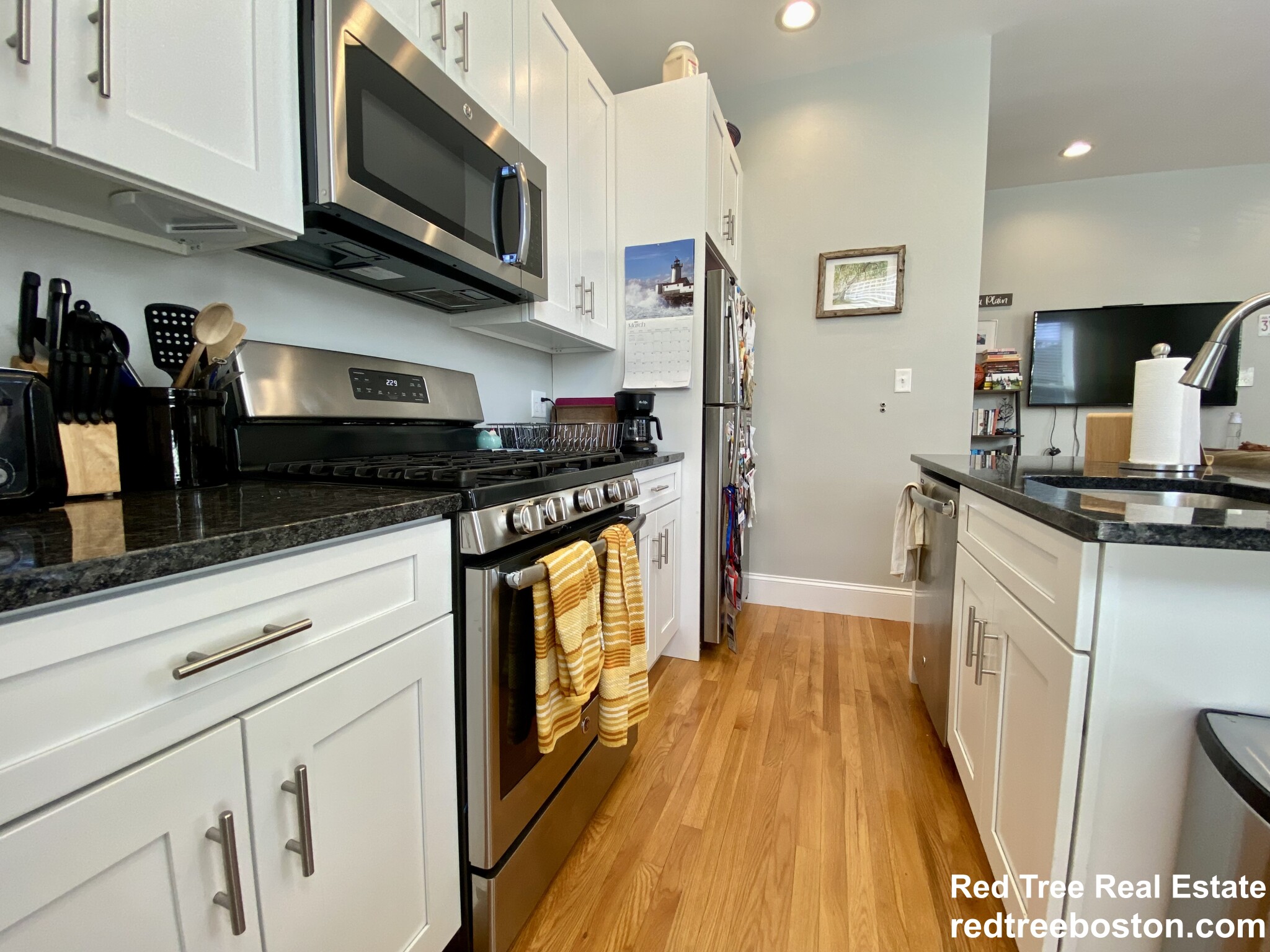 405 South Huntington Ave, Jamaica Plain