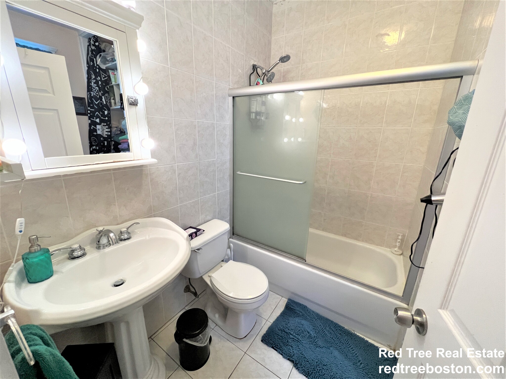 13 Centre St, Roxbury