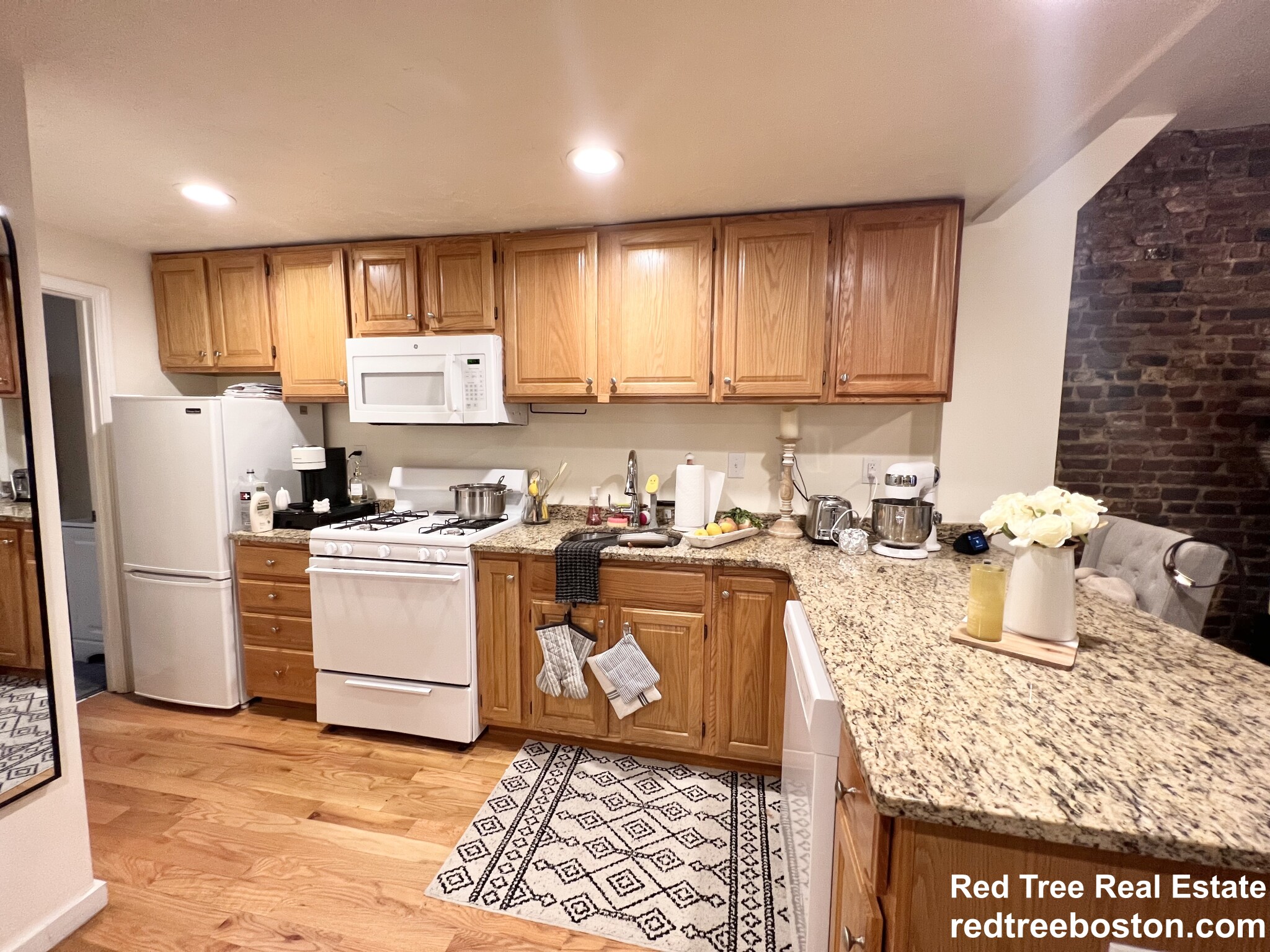 1 Grimes St, South Boston