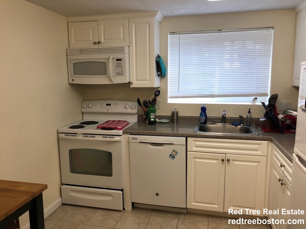 16 Westford St, Allston