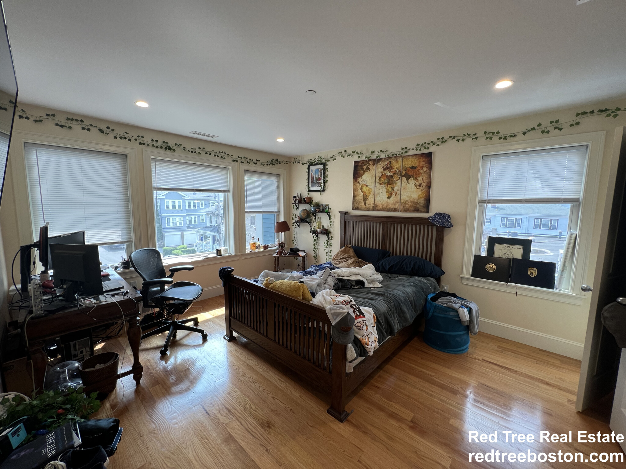 122 Tremont St, Brighton