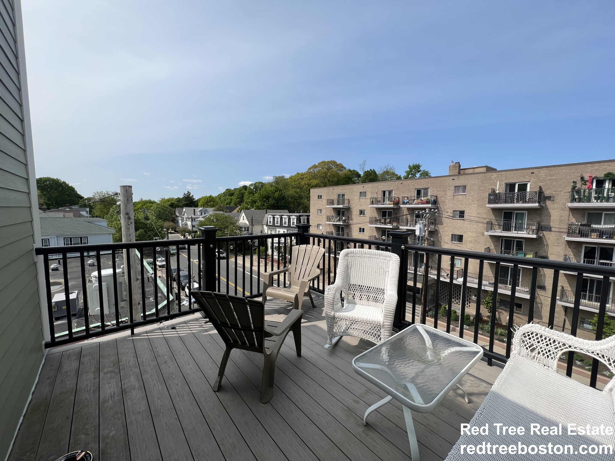 122 Tremont St, Brighton