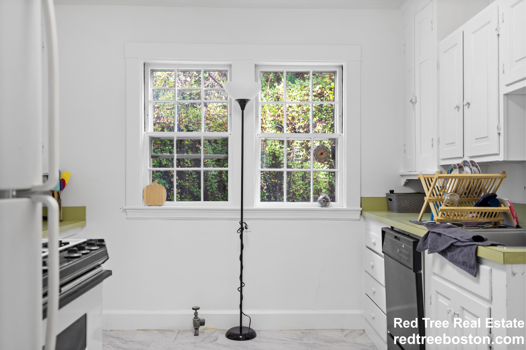 27 Oakwood Rd, Auburndale