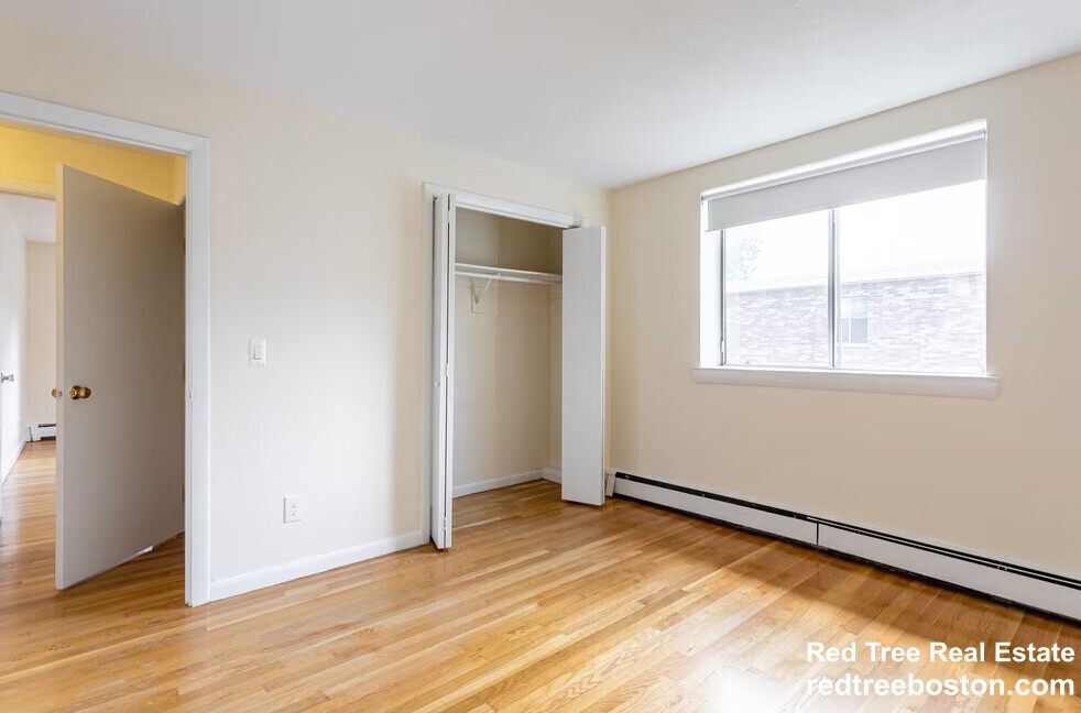 84 Gardner St, Allston