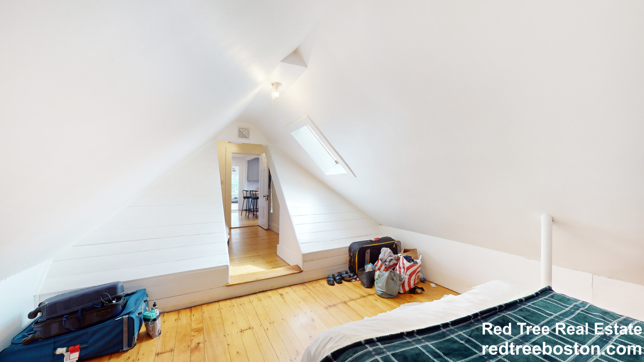 41 Elmore St, Roxbury