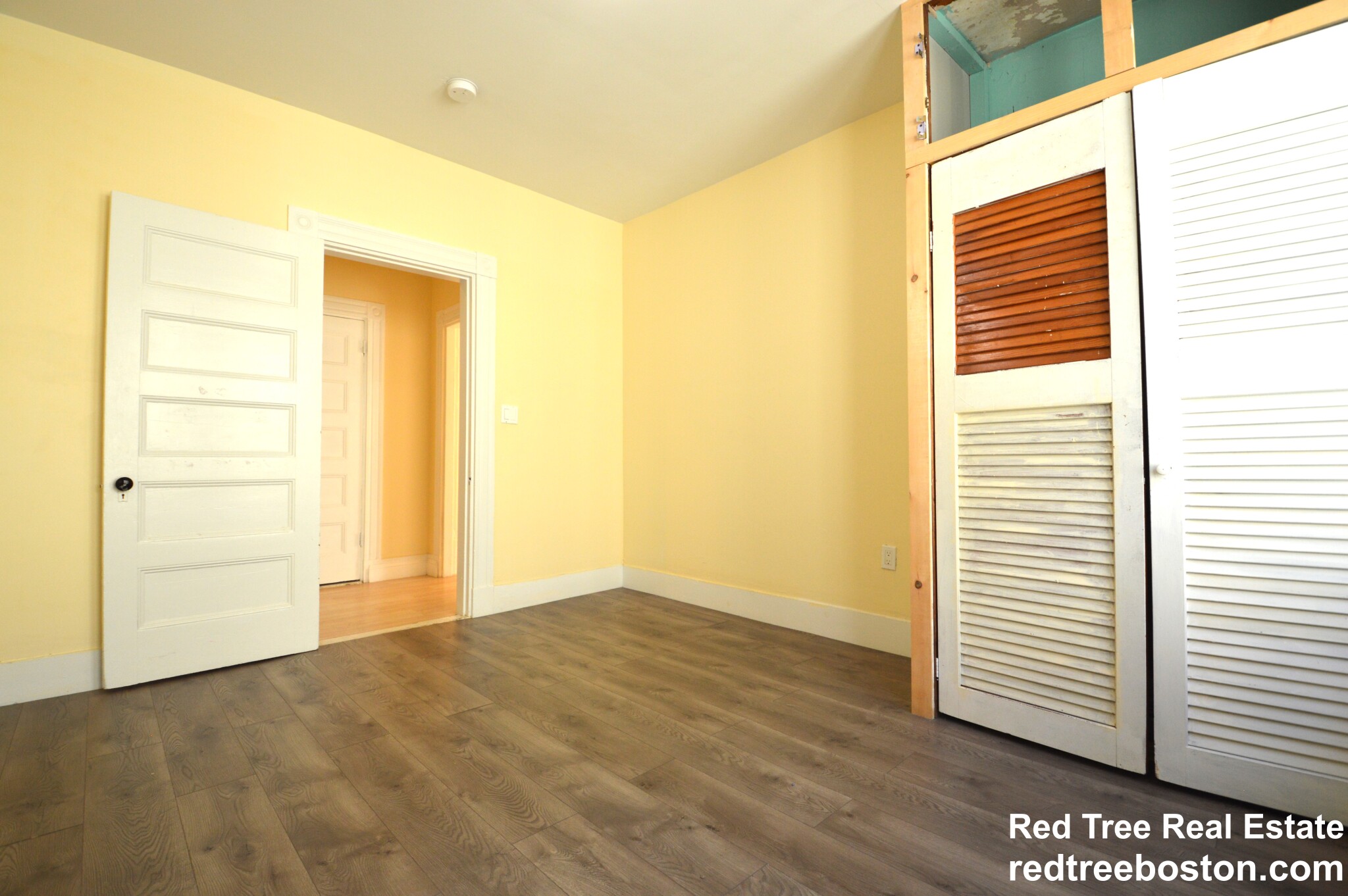 24 Weld Hill St, Jamaica Plain