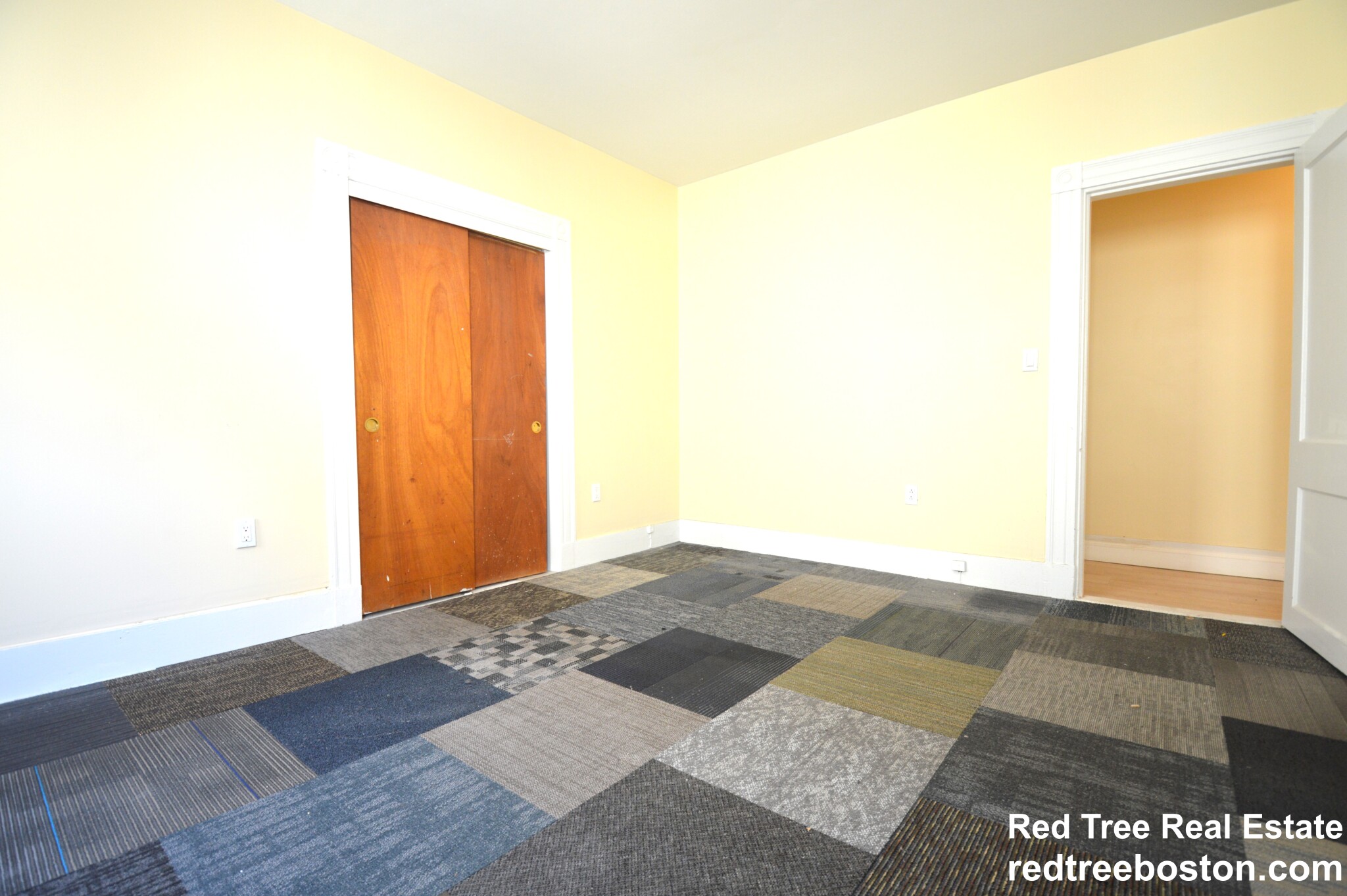 24 Weld Hill St, Jamaica Plain