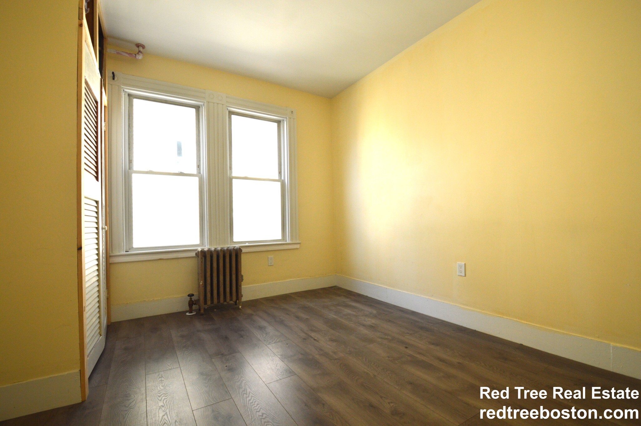 24 Weld Hill St, Jamaica Plain