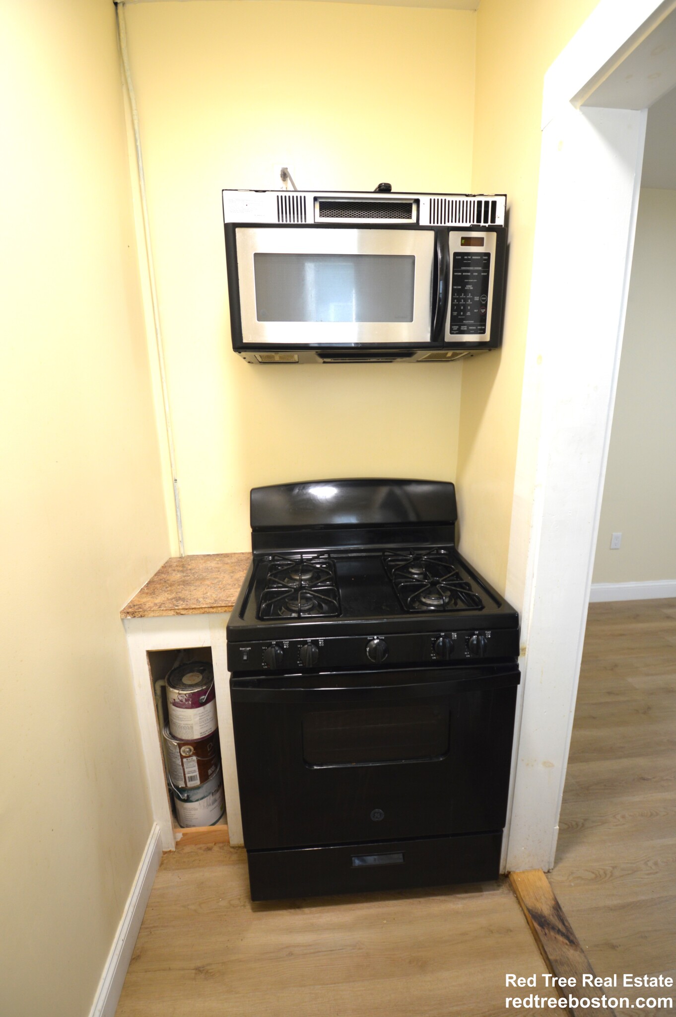 24 Weld Hill St, Jamaica Plain