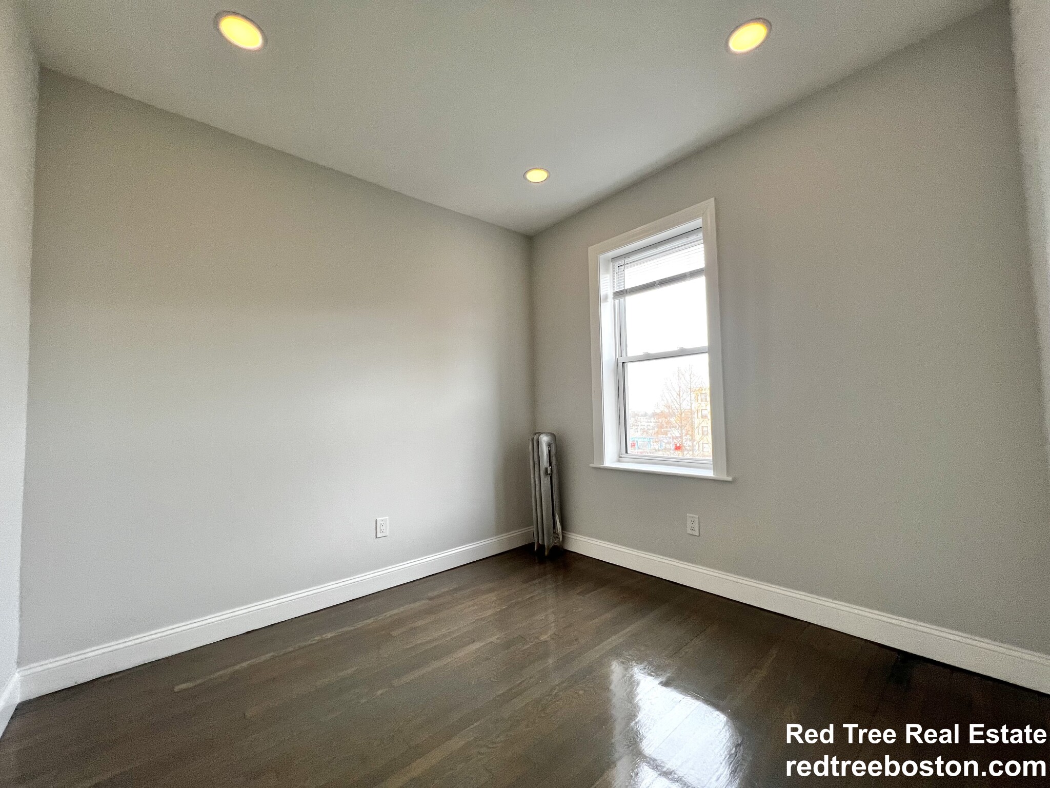 111 Queensberry St, Fenway