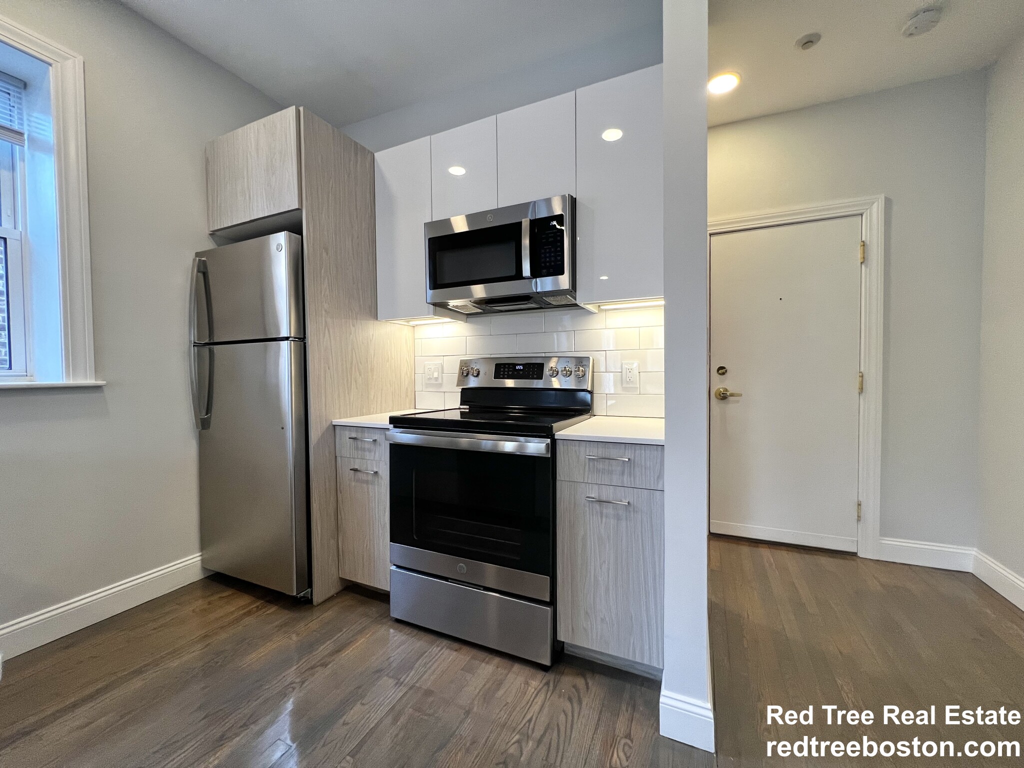 111 Queensberry St, Fenway