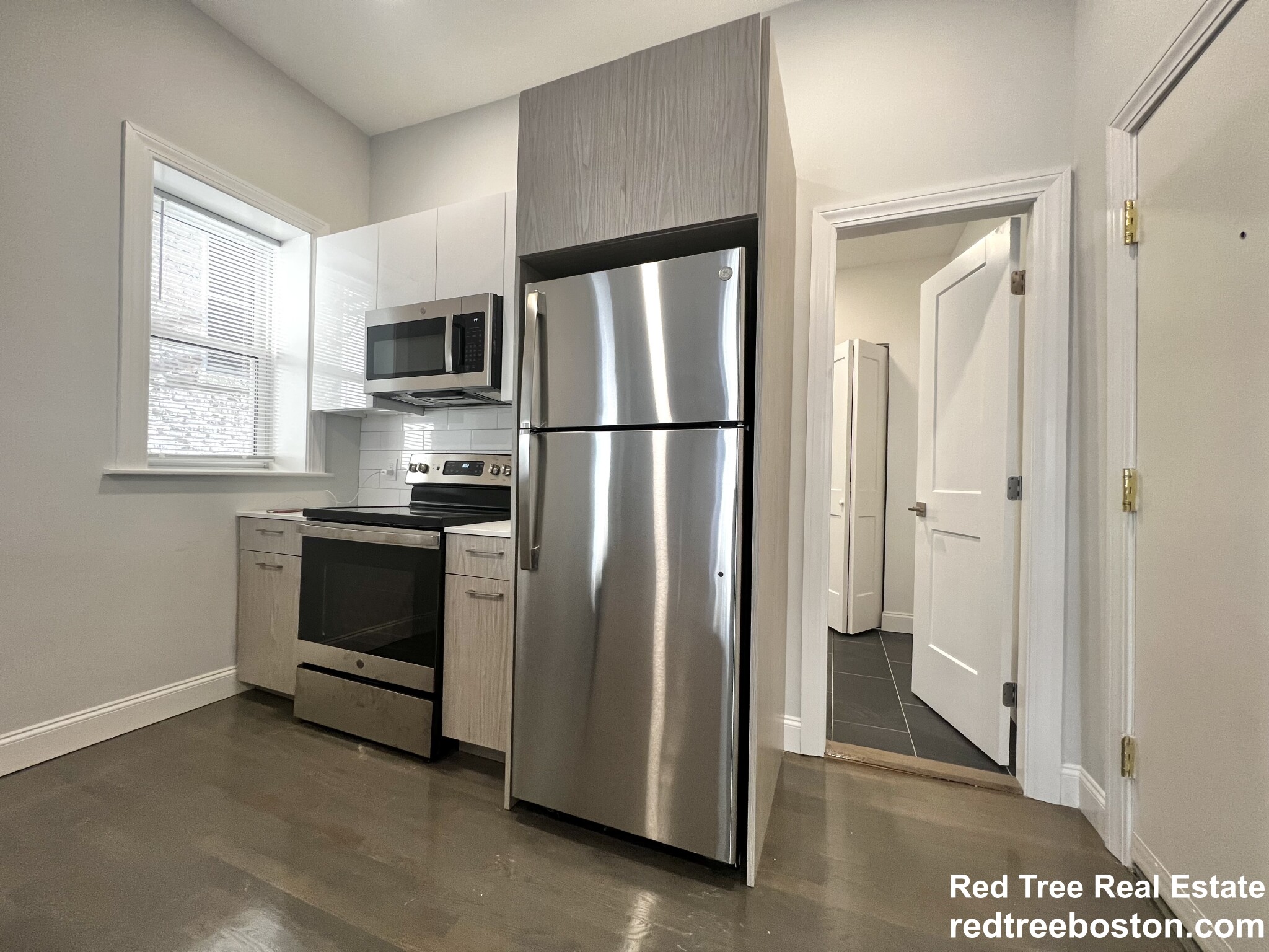 106 Queensberry St, Fenway