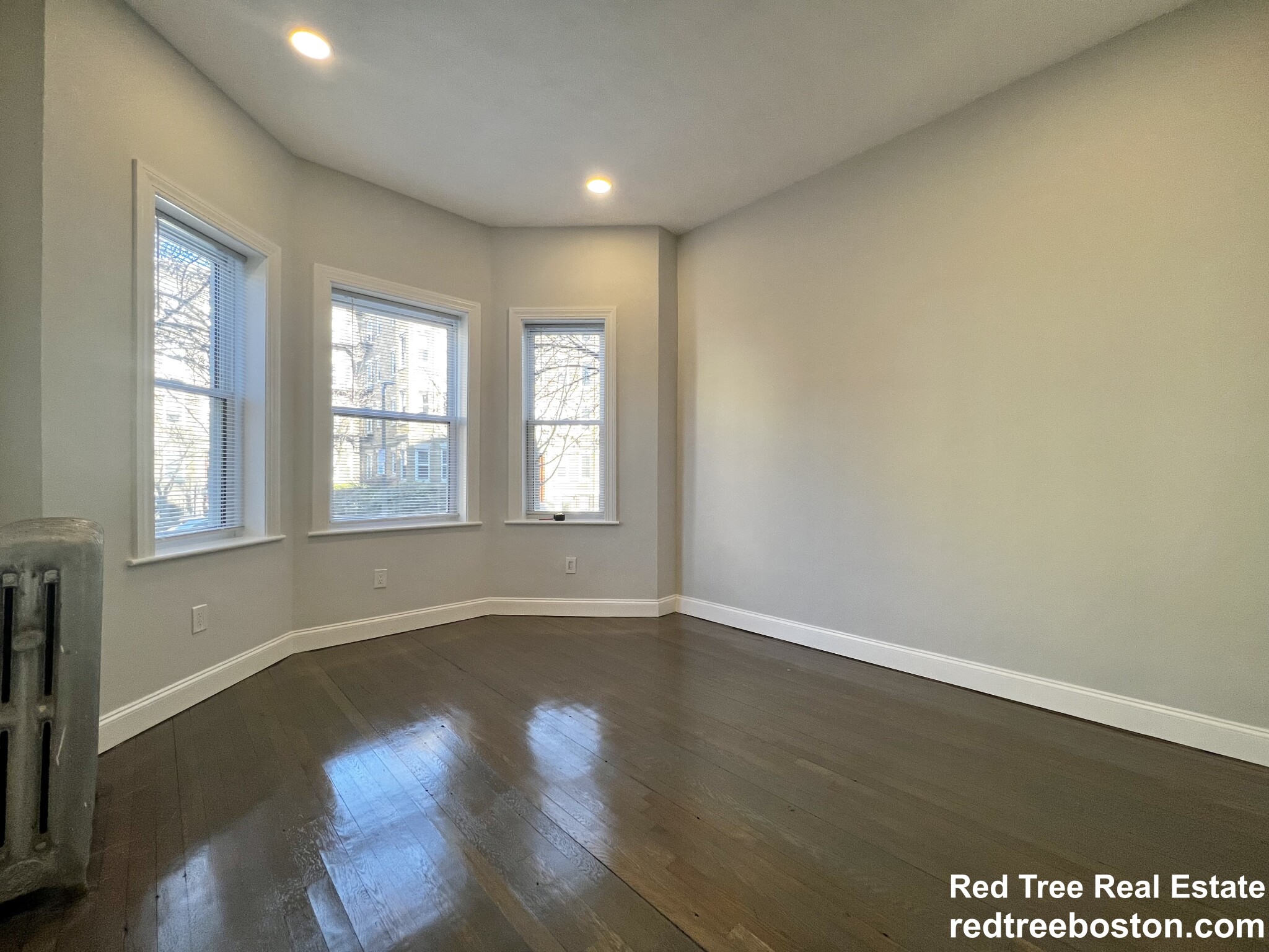 106 Queensberry St, Fenway