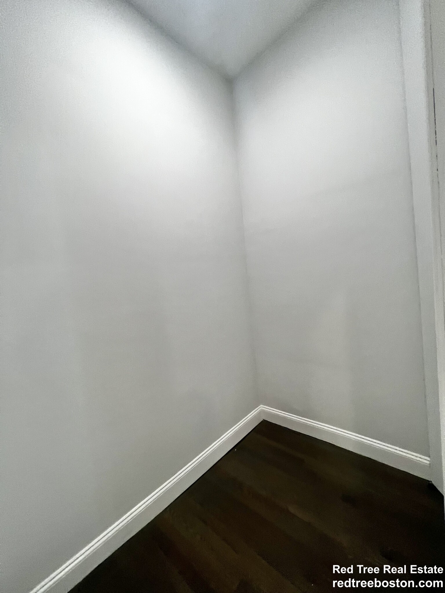 106 Queensberry St, Fenway