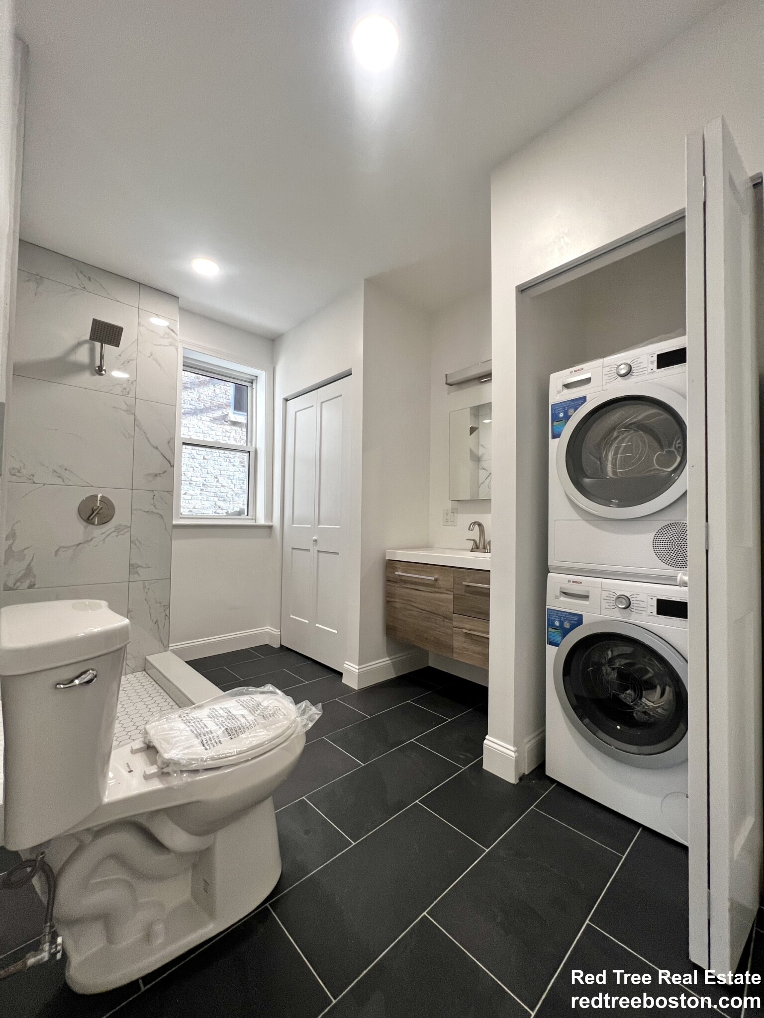 106 Queensberry St, Fenway