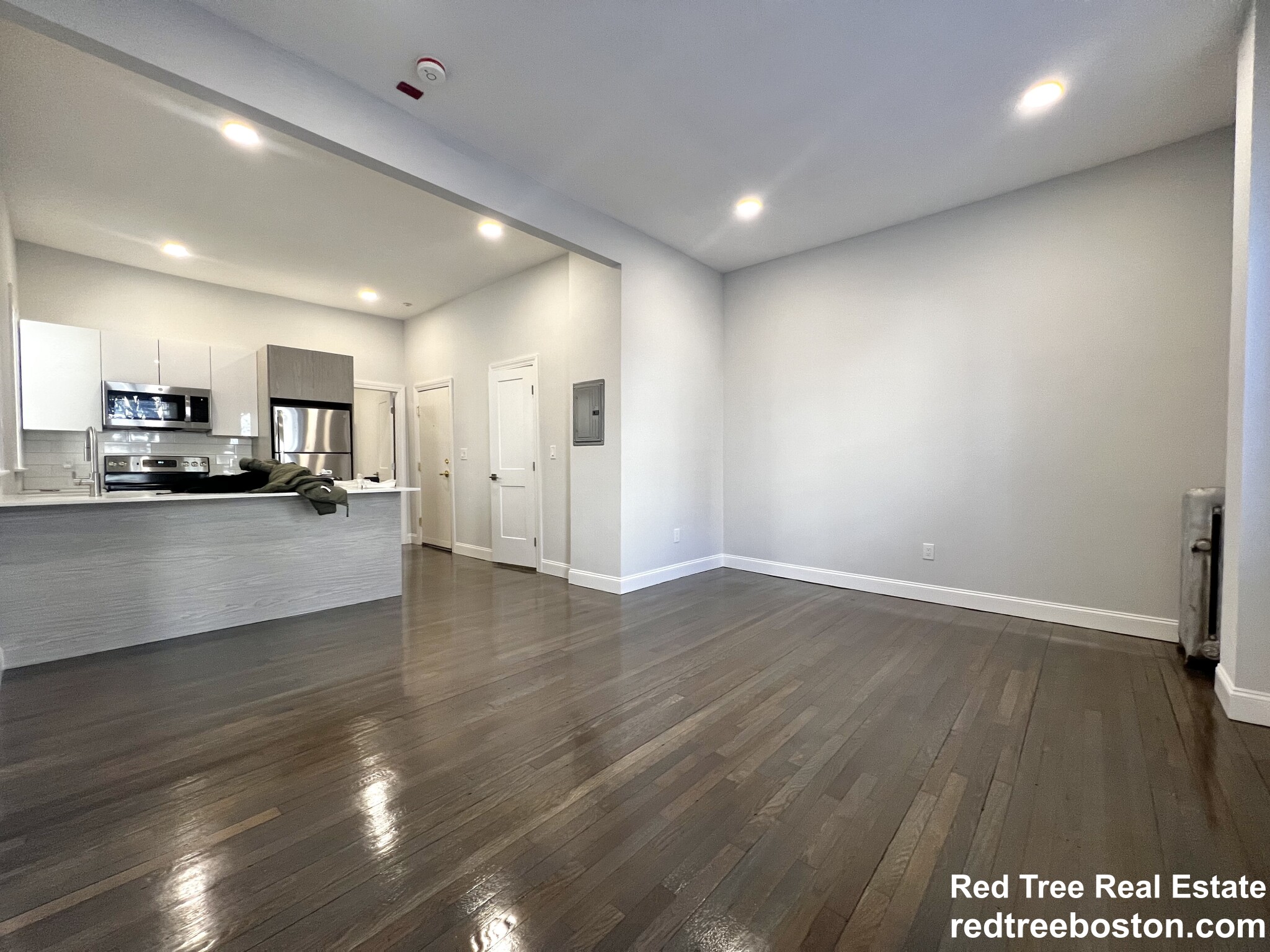 106 Queensberry St, Fenway