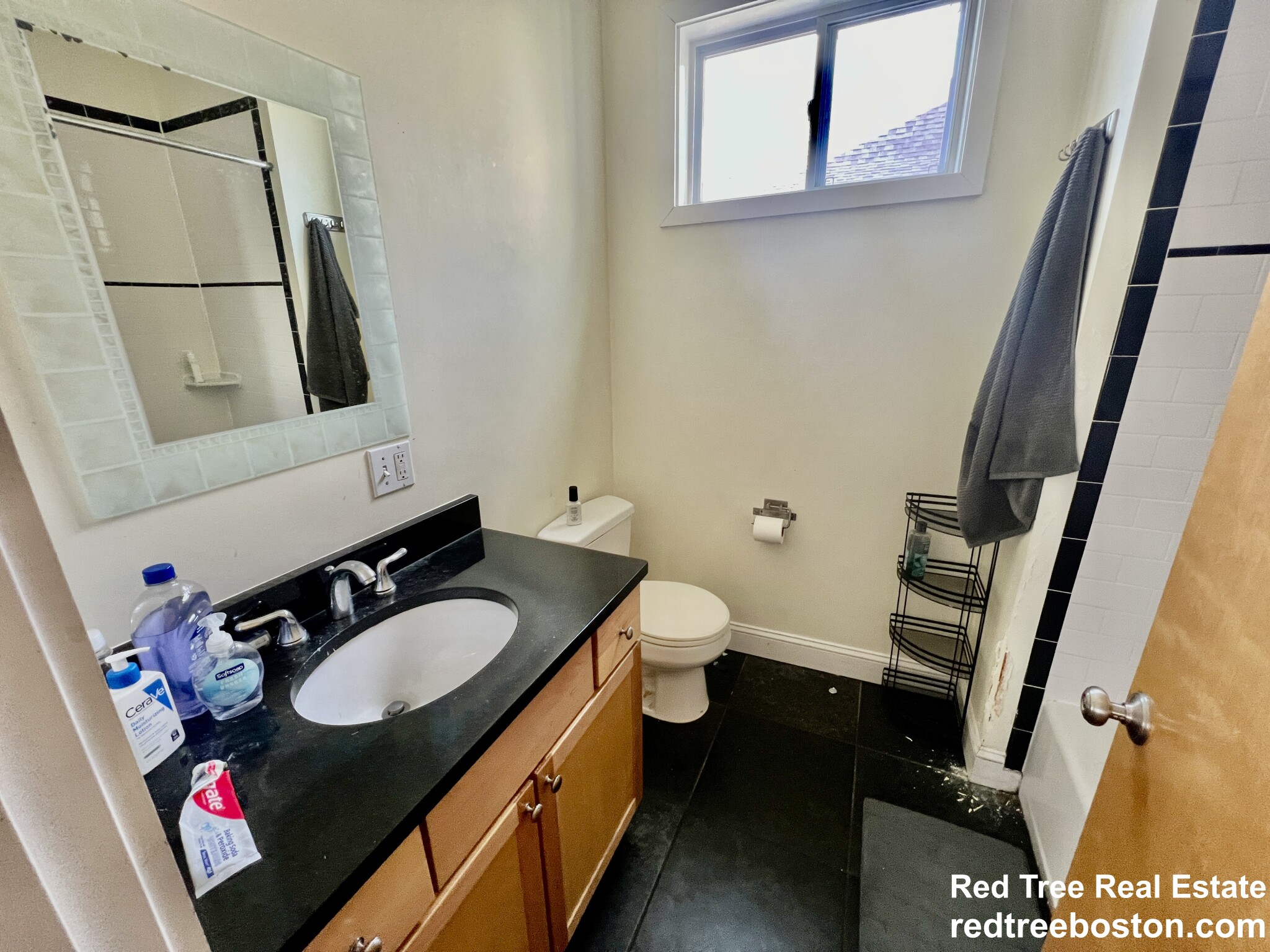 24 Ashford St, Allston