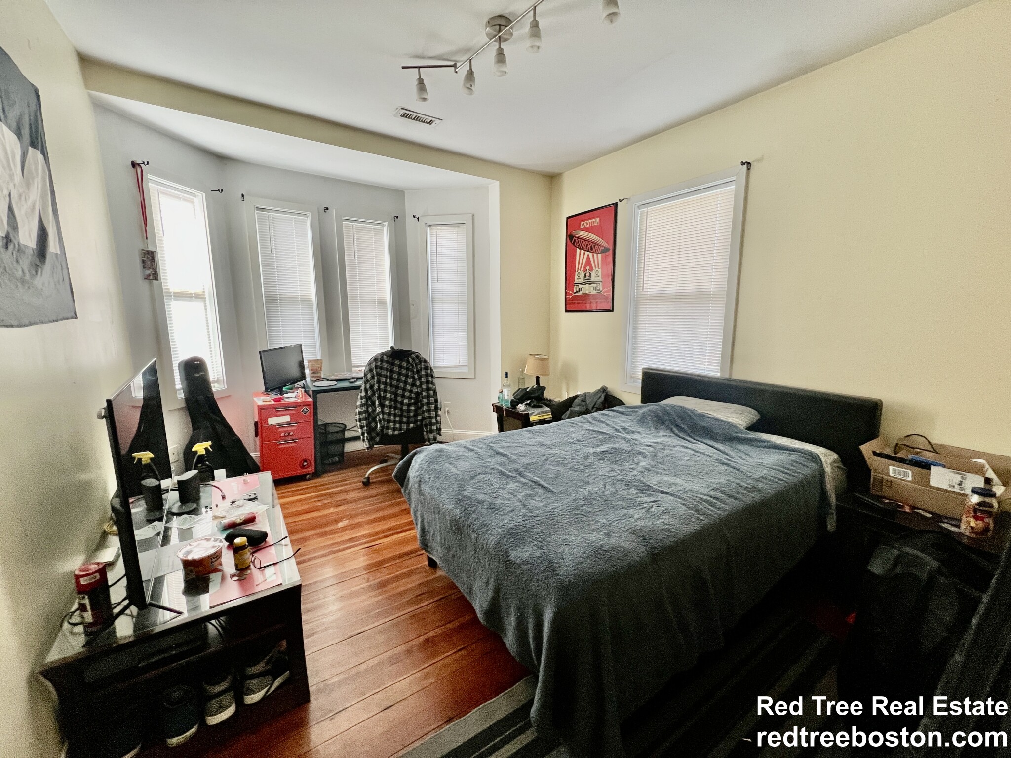 24 Ashford St, Allston