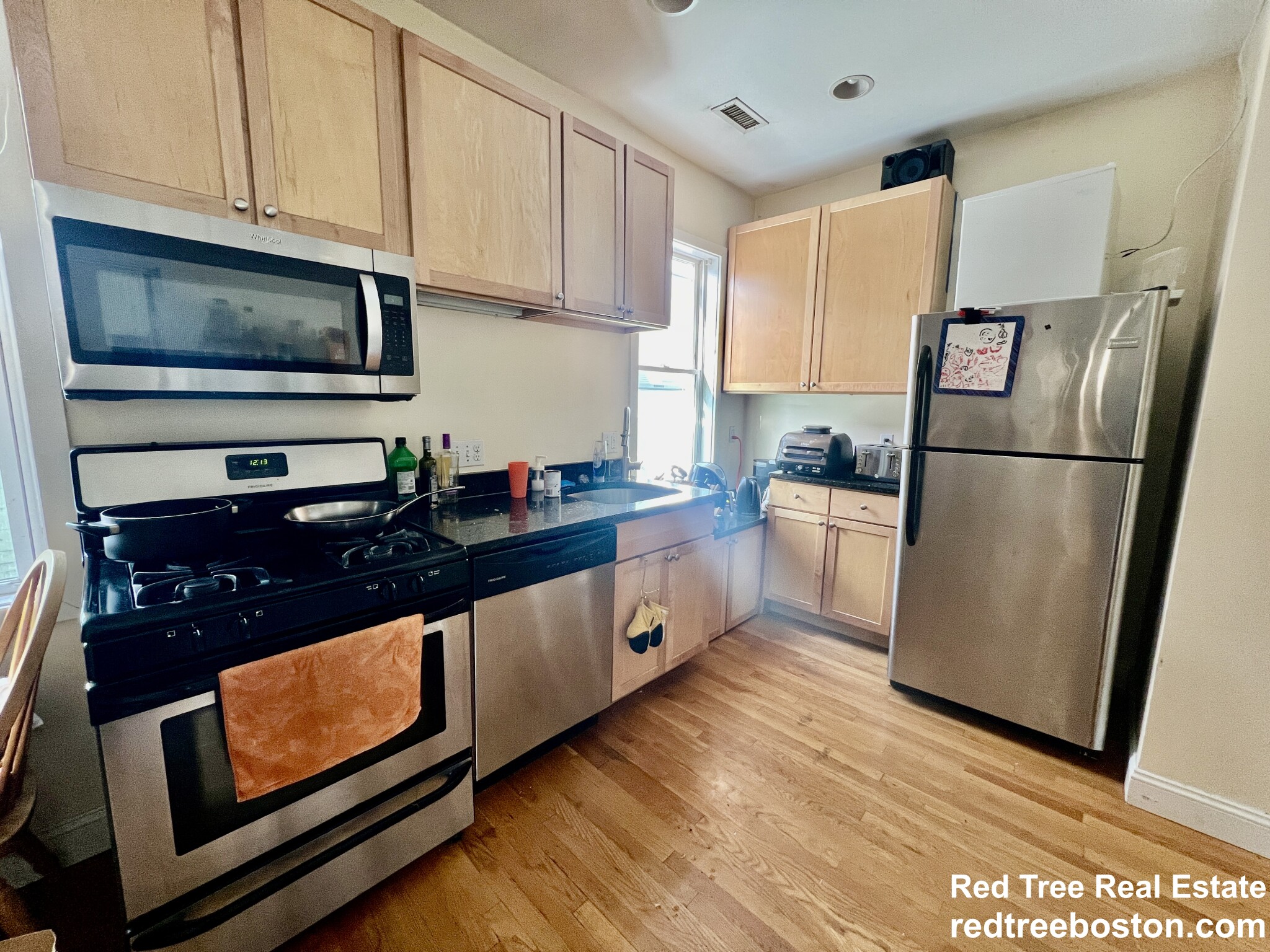 24 Ashford St, Allston