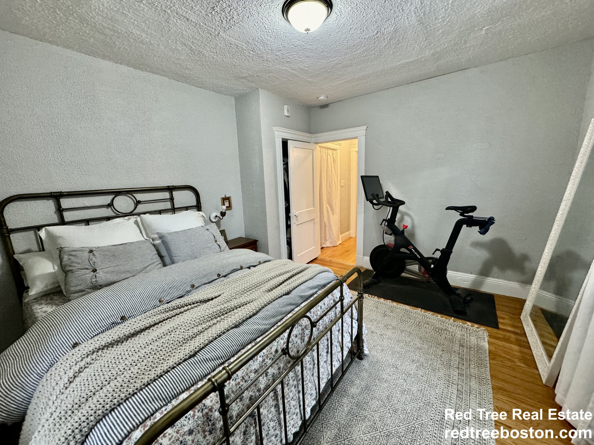 24 Saint Peter St, Jamaica Plain