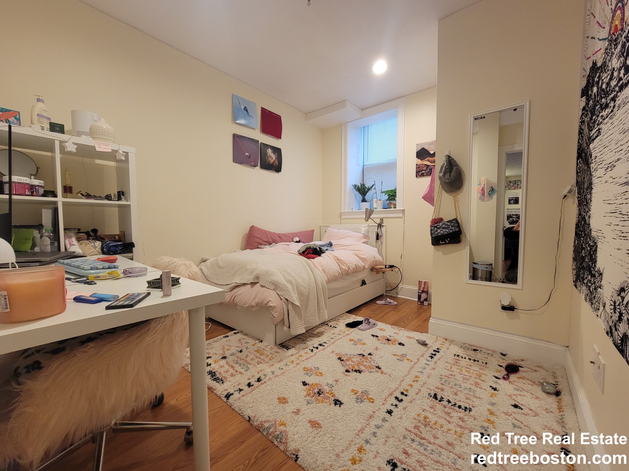 1203 Beacon St, Brookline